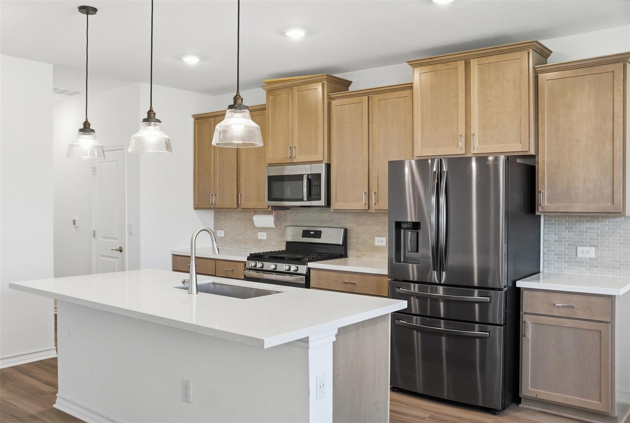 13606 Long Island Dr, Pflugerville, TX 78660