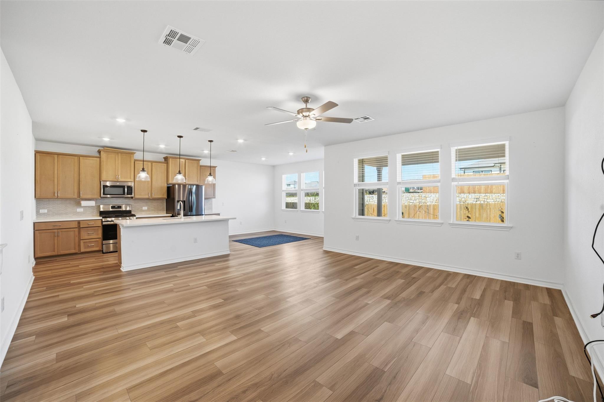 13606 Long Island Dr, Pflugerville, TX 78660