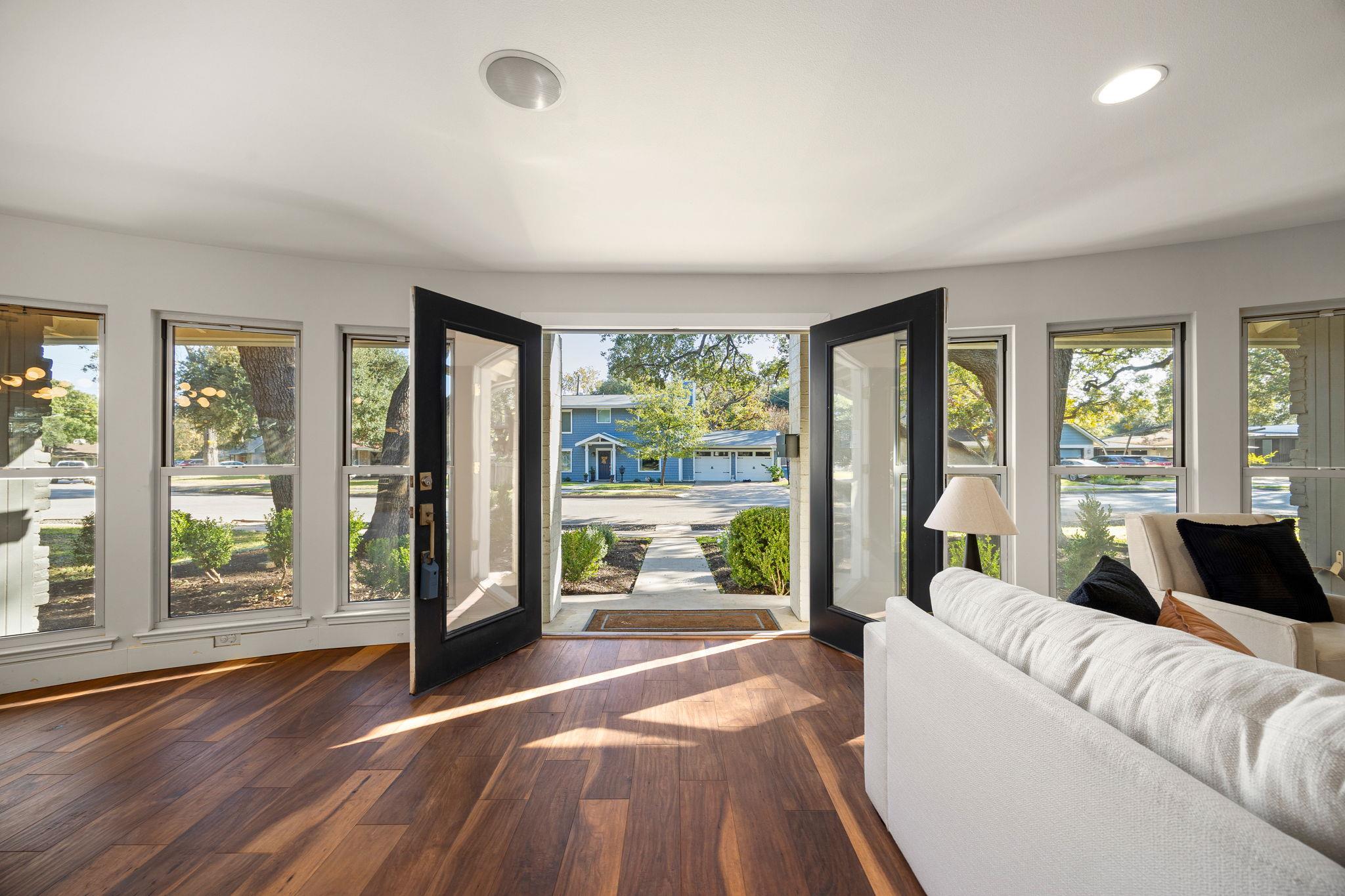 3006 Carlisle Dr, Austin, TX 78757