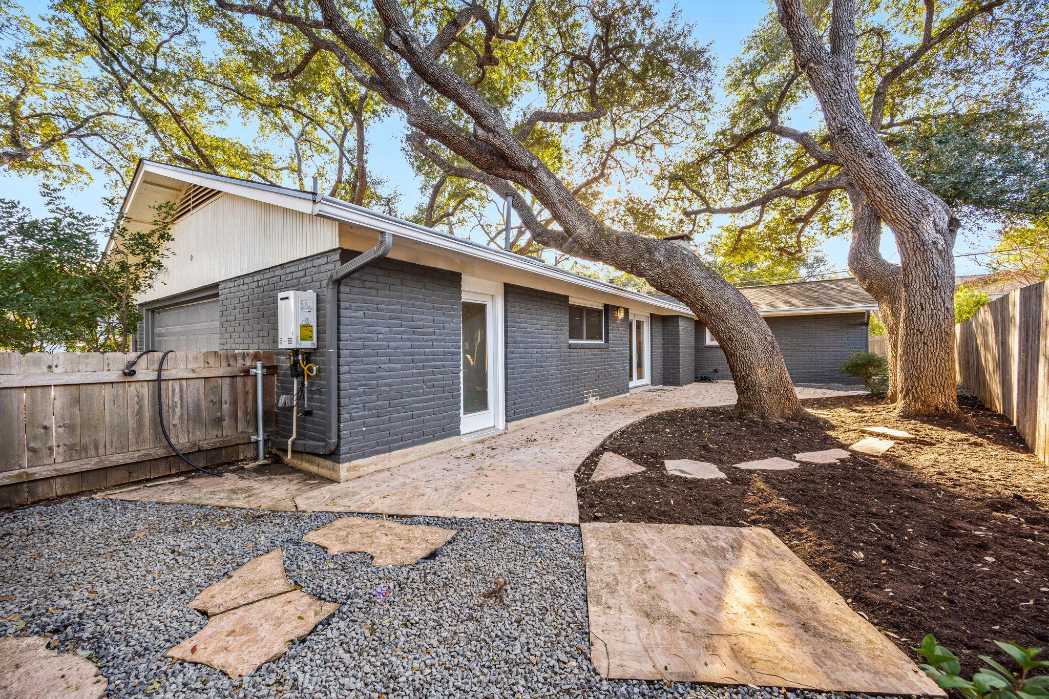 3006 Carlisle Dr, Austin, TX 78757