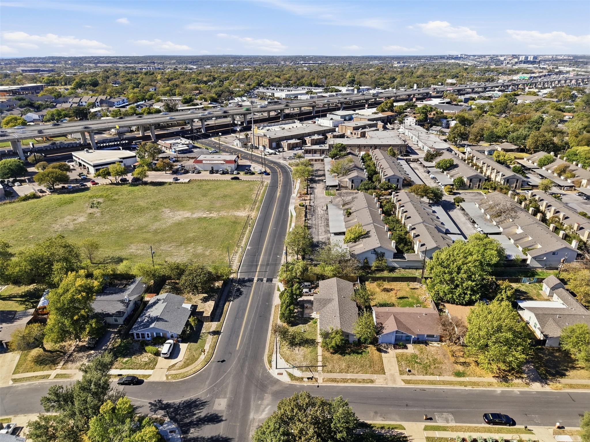 8406 MAINE Dr, Austin, TX 78758