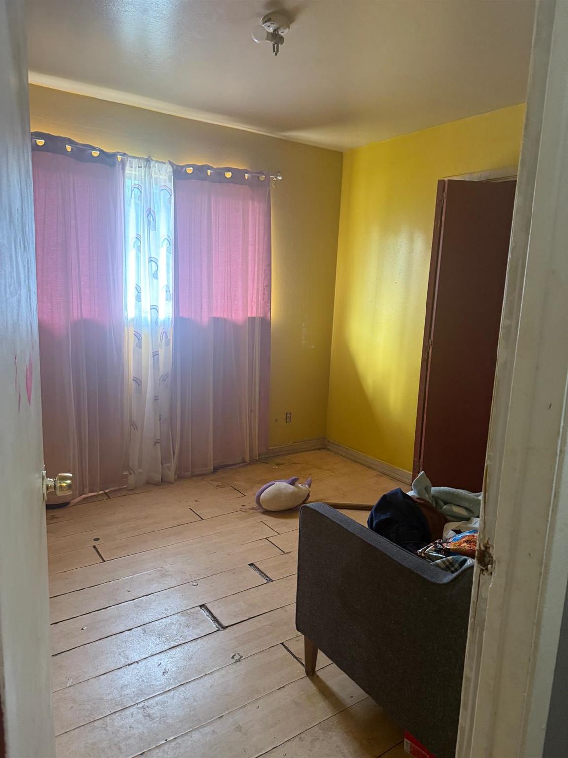 8406 MAINE Dr, Austin, TX 78758