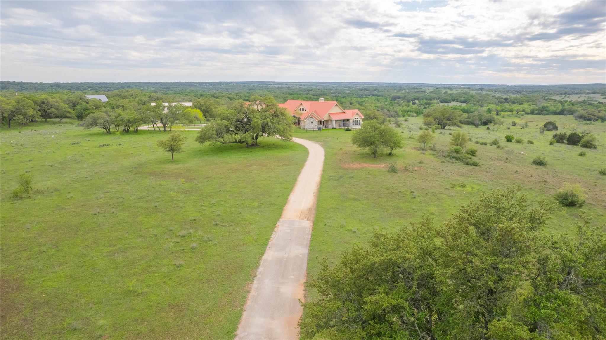 2810 Bridlewood Ranches Dr, San Marcos, TX 78666
