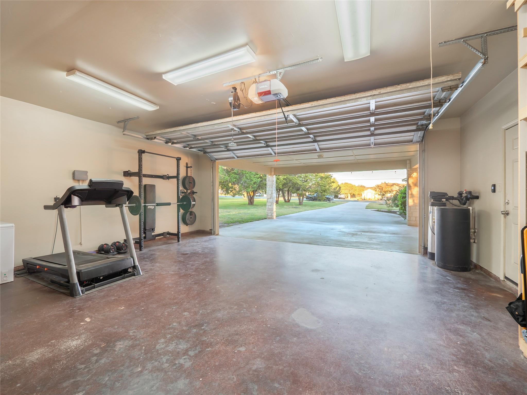 213 Bronco Blvd, Liberty Hill, TX 78642