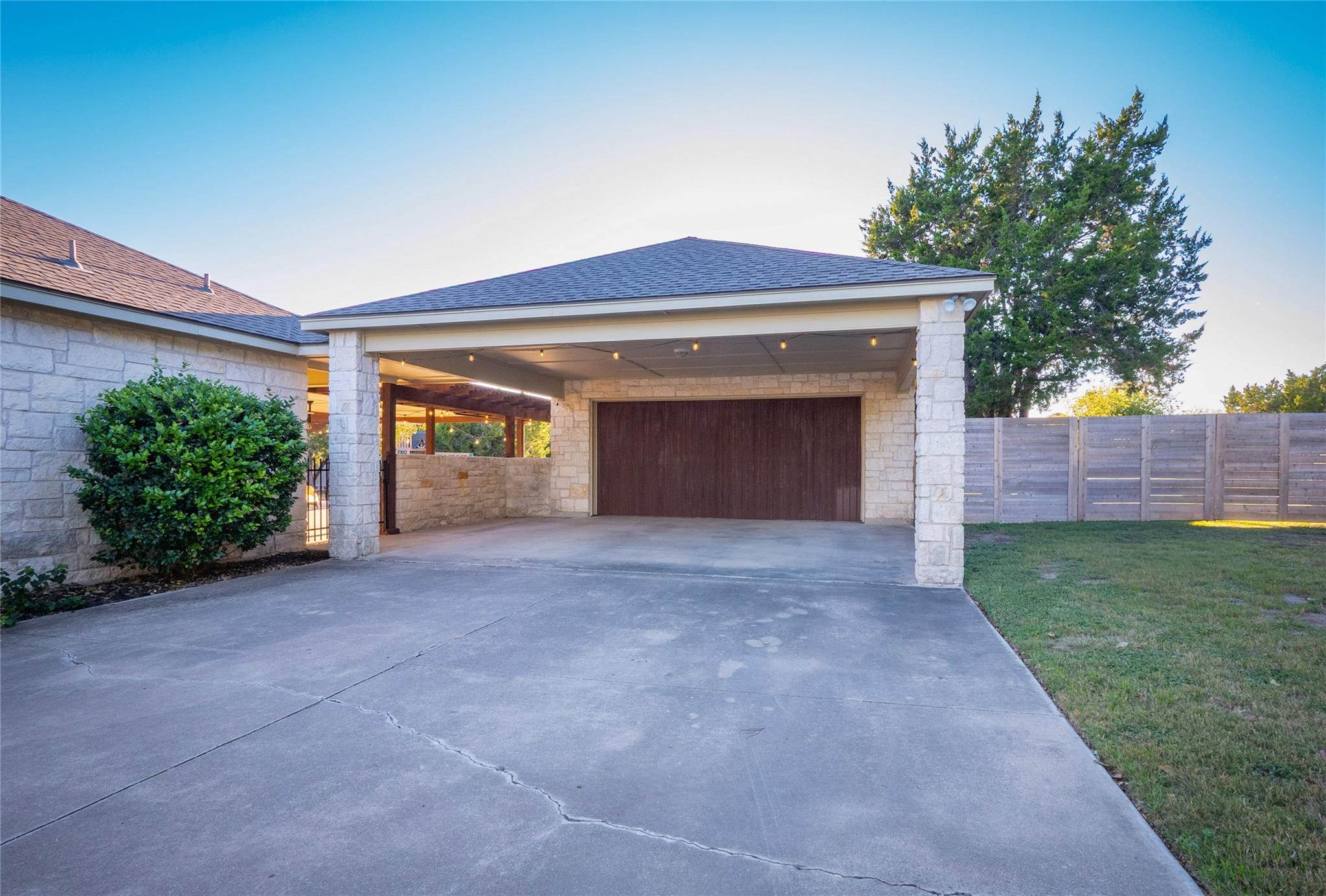 213 Bronco Blvd, Liberty Hill, TX 78642