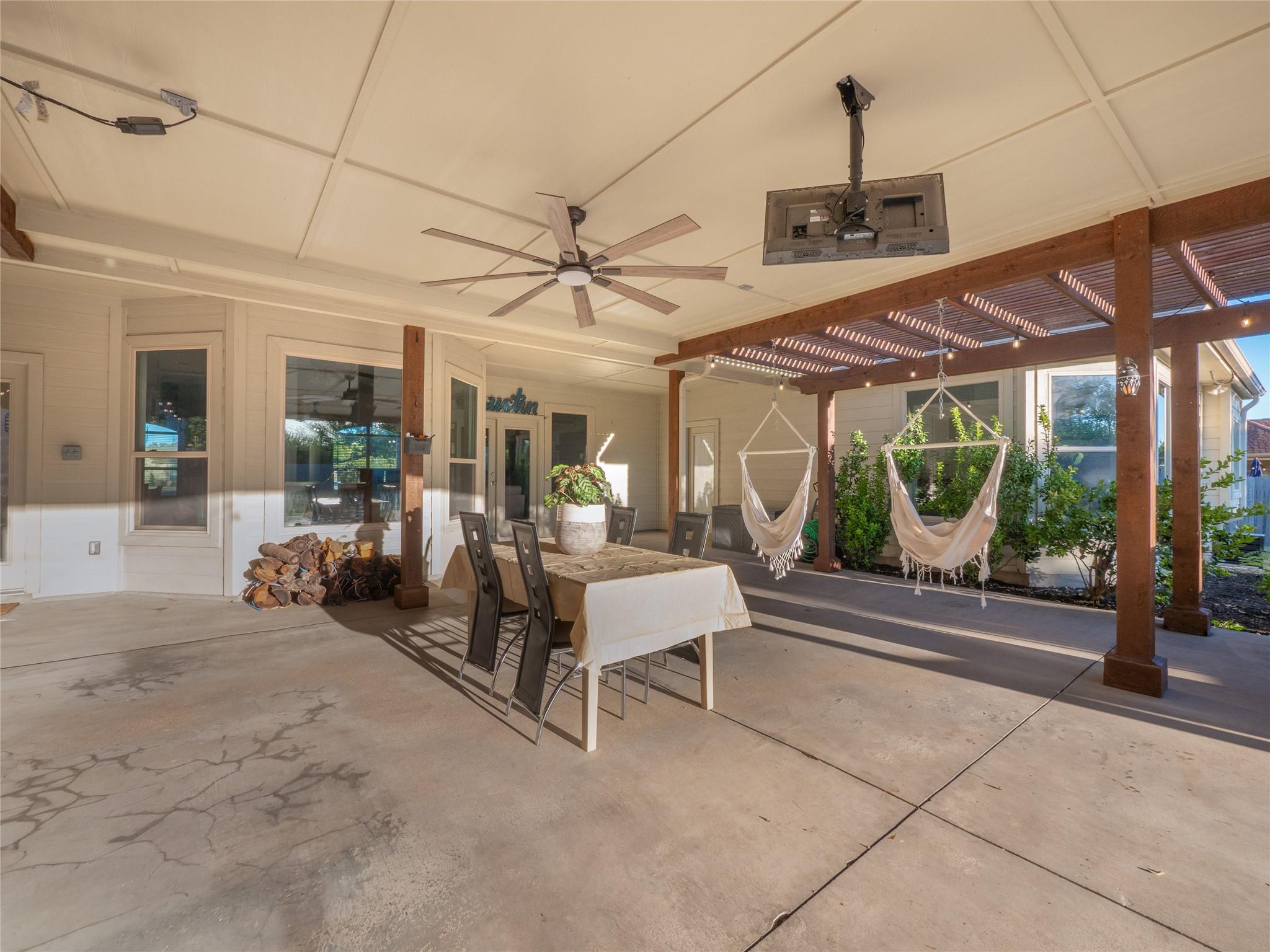 213 Bronco Blvd, Liberty Hill, TX 78642