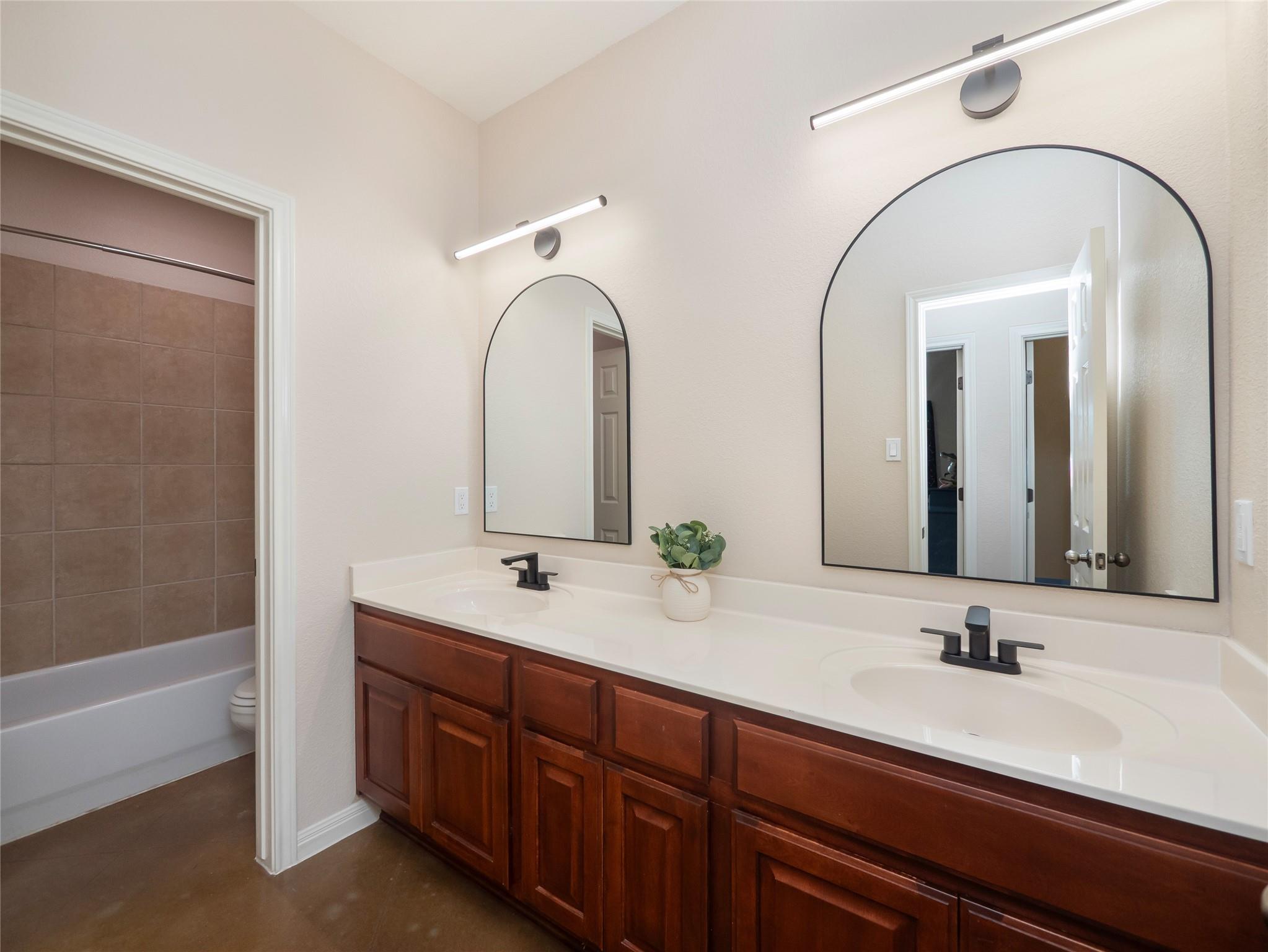 213 Bronco Blvd, Liberty Hill, TX 78642