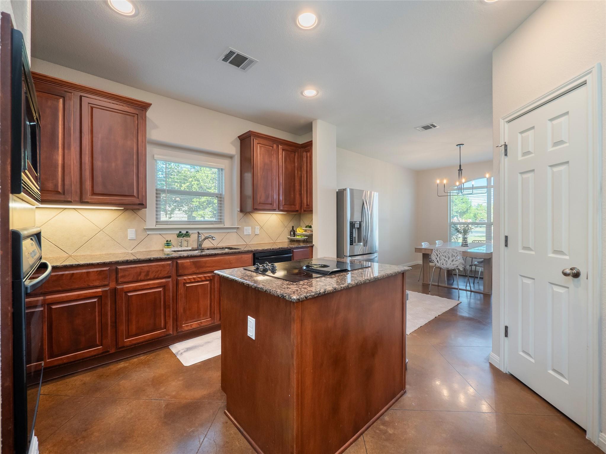 213 Bronco Blvd, Liberty Hill, TX 78642