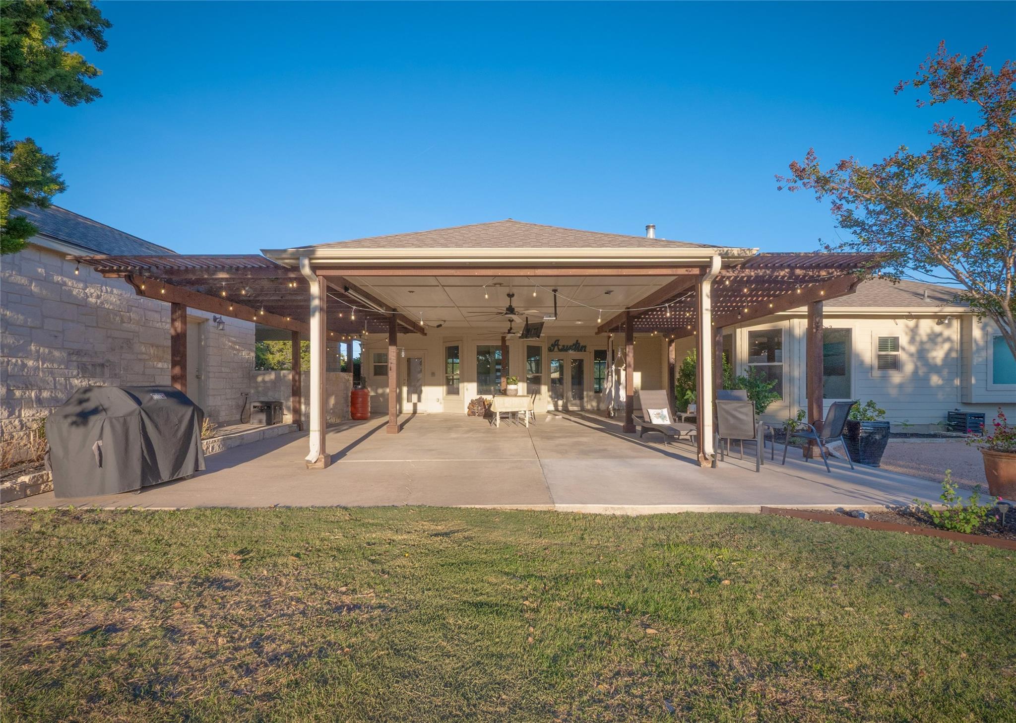 213 Bronco Blvd, Liberty Hill, TX 78642