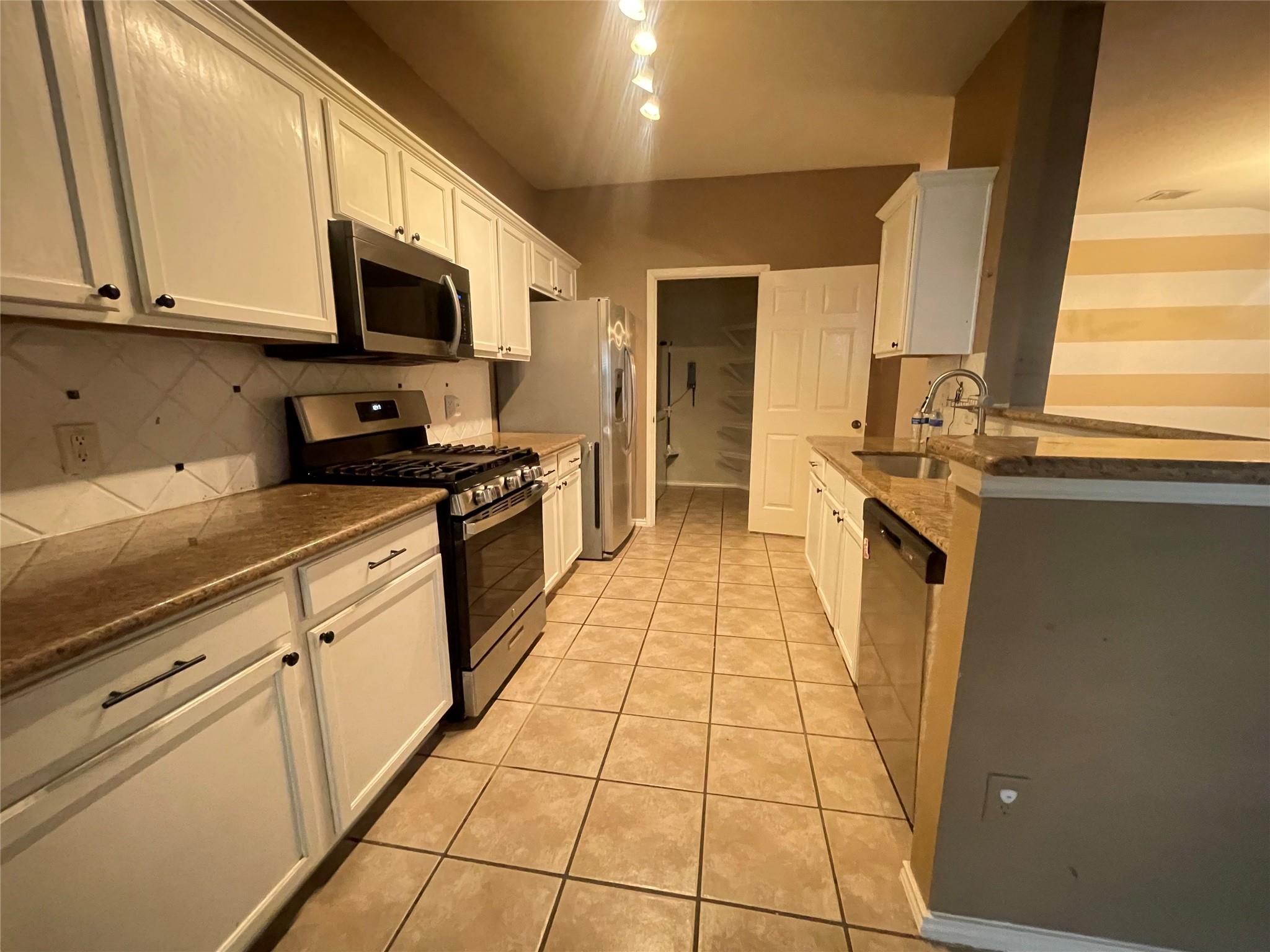 3508 Blue Ridge Dr, Round Rock, TX 78681