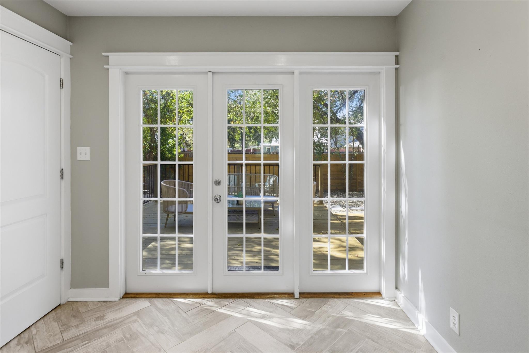 5614 SHOALWOOD Ave, Austin, TX 78756