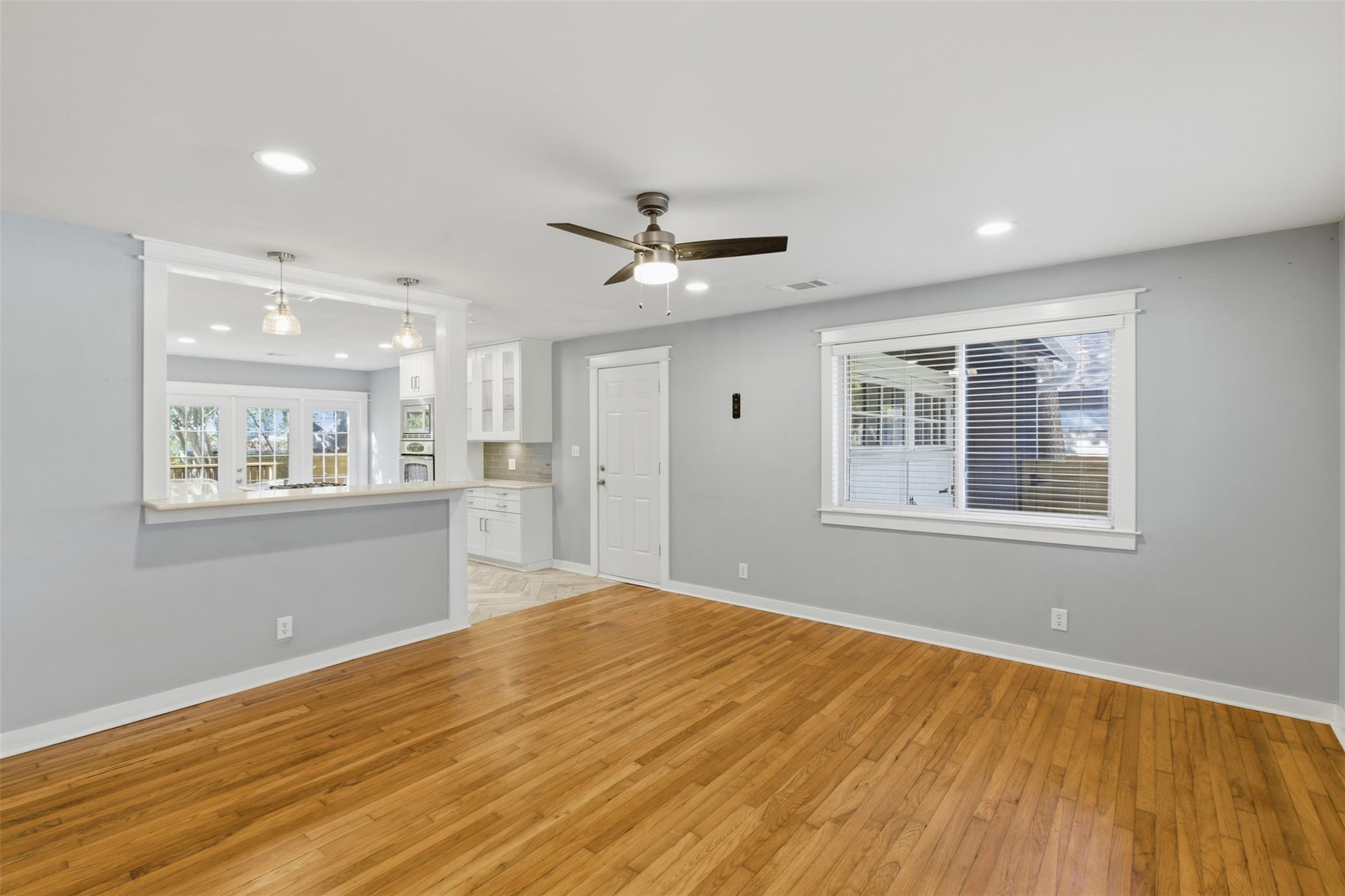 5614 SHOALWOOD Ave, Austin, TX 78756