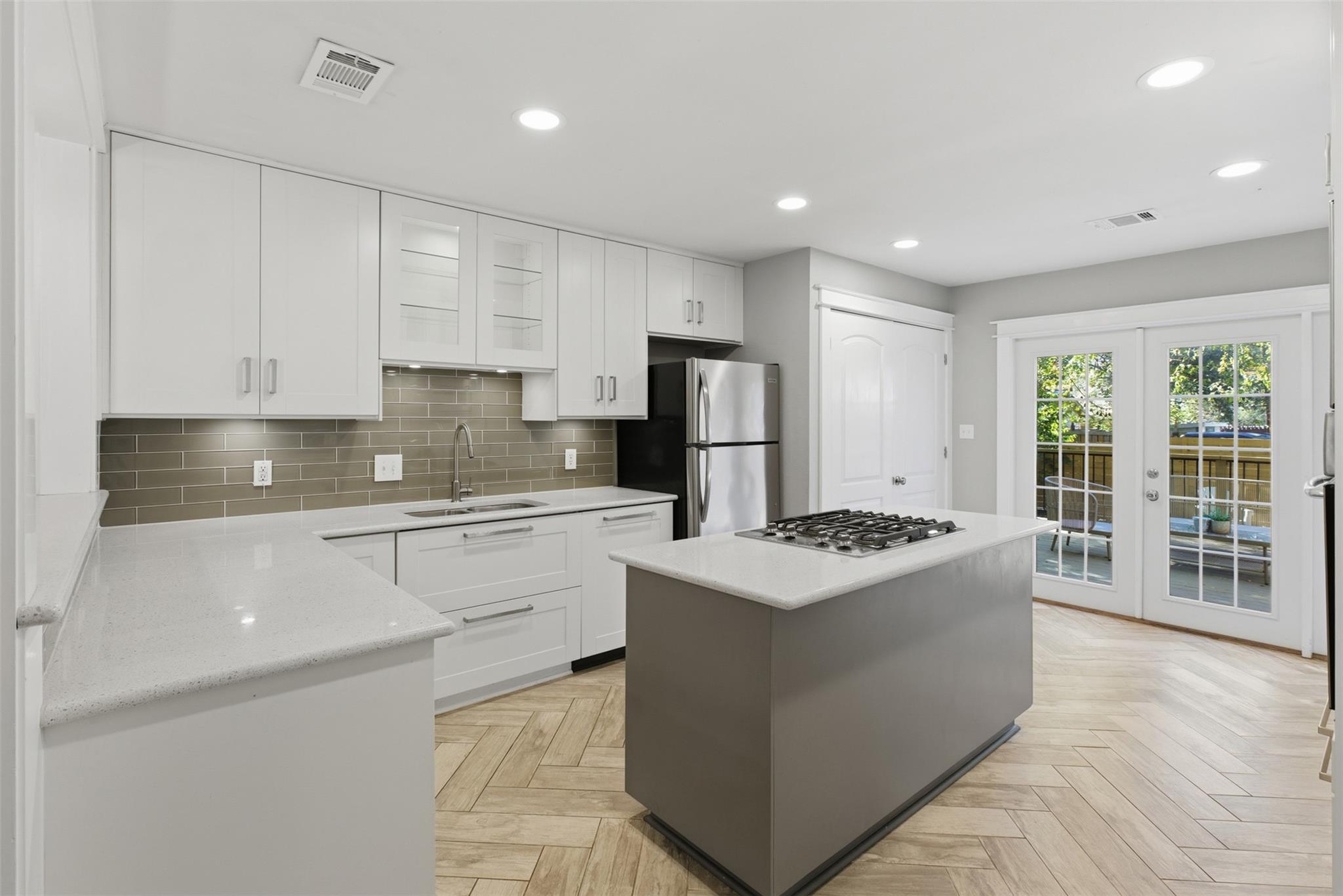 5614 SHOALWOOD Ave, Austin, TX 78756