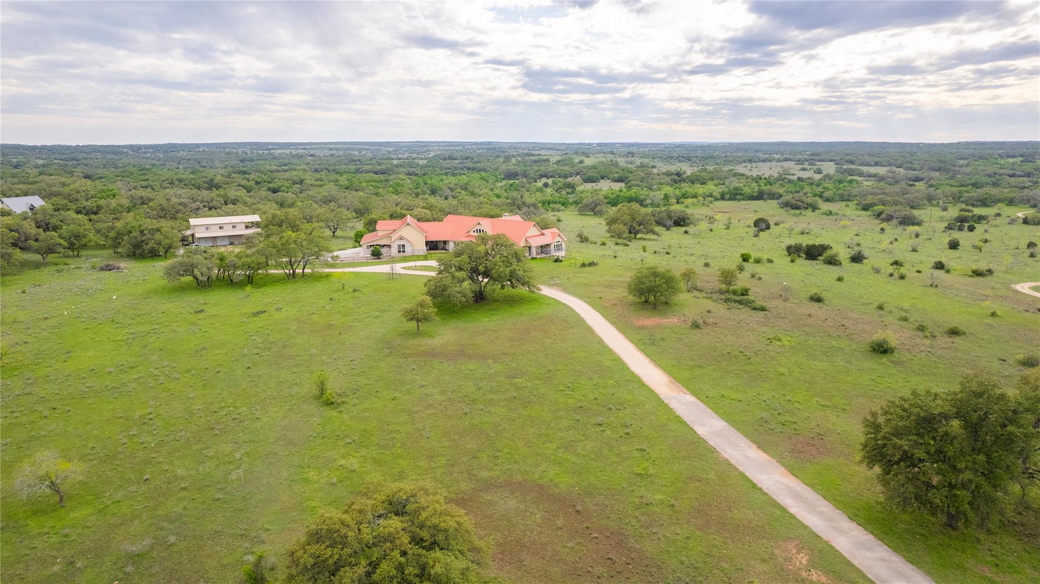 2810 Bridlewood Ranches Dr, San Marcos, TX 78666
