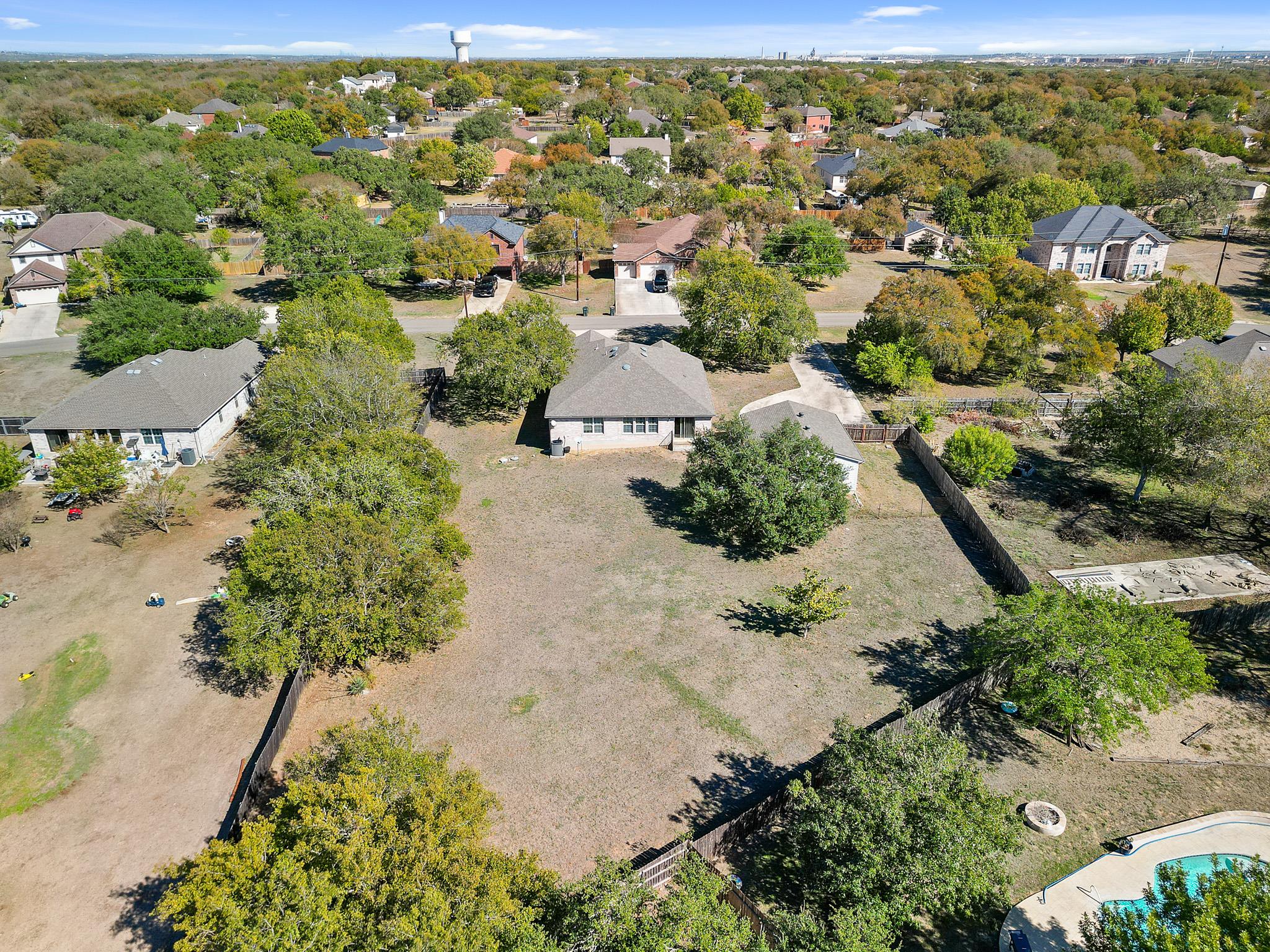 207 Calle Largo, Kyle, TX 78640