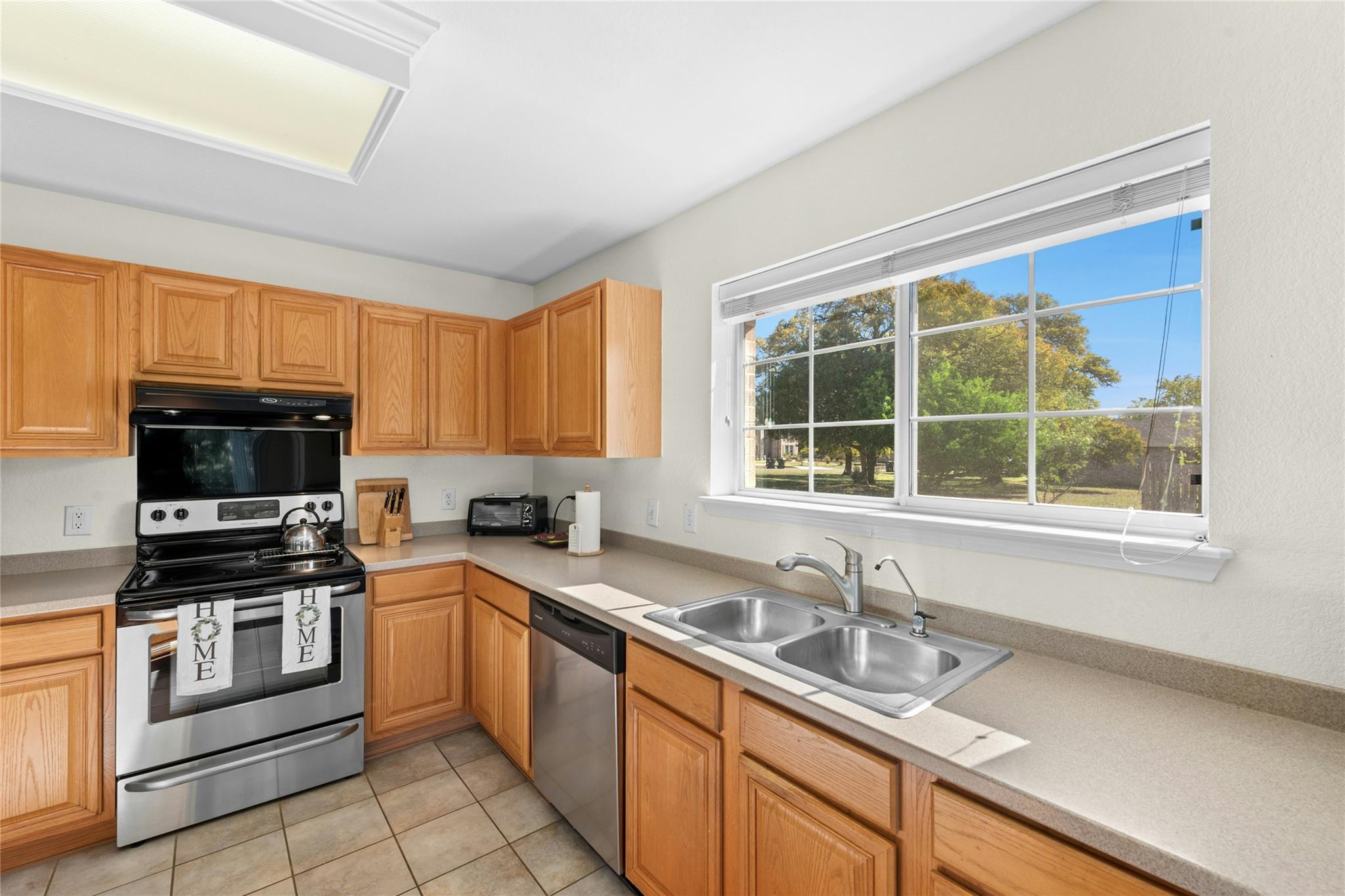 207 Calle Largo, Kyle, TX 78640