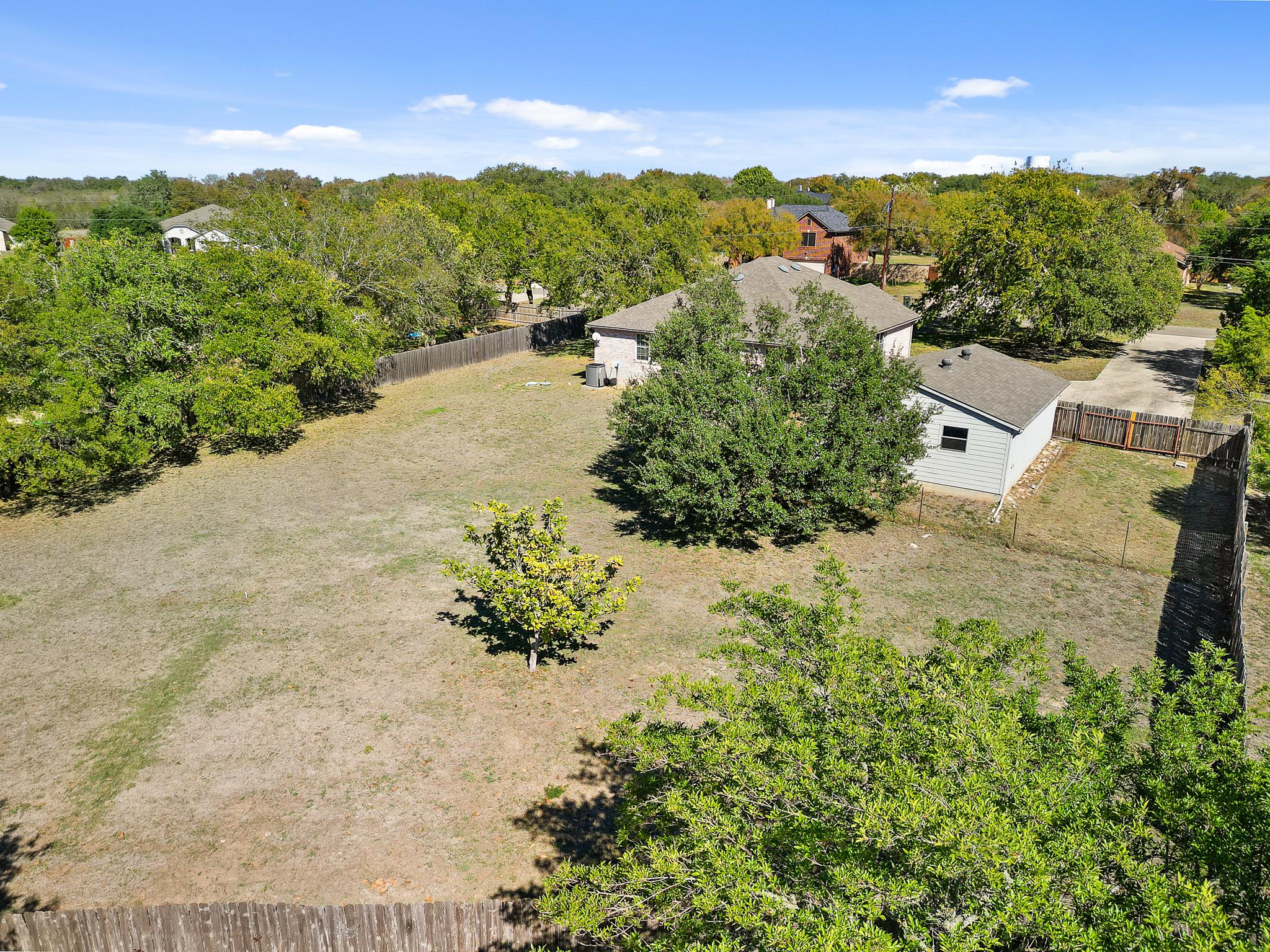 207 Calle Largo, Kyle, TX 78640