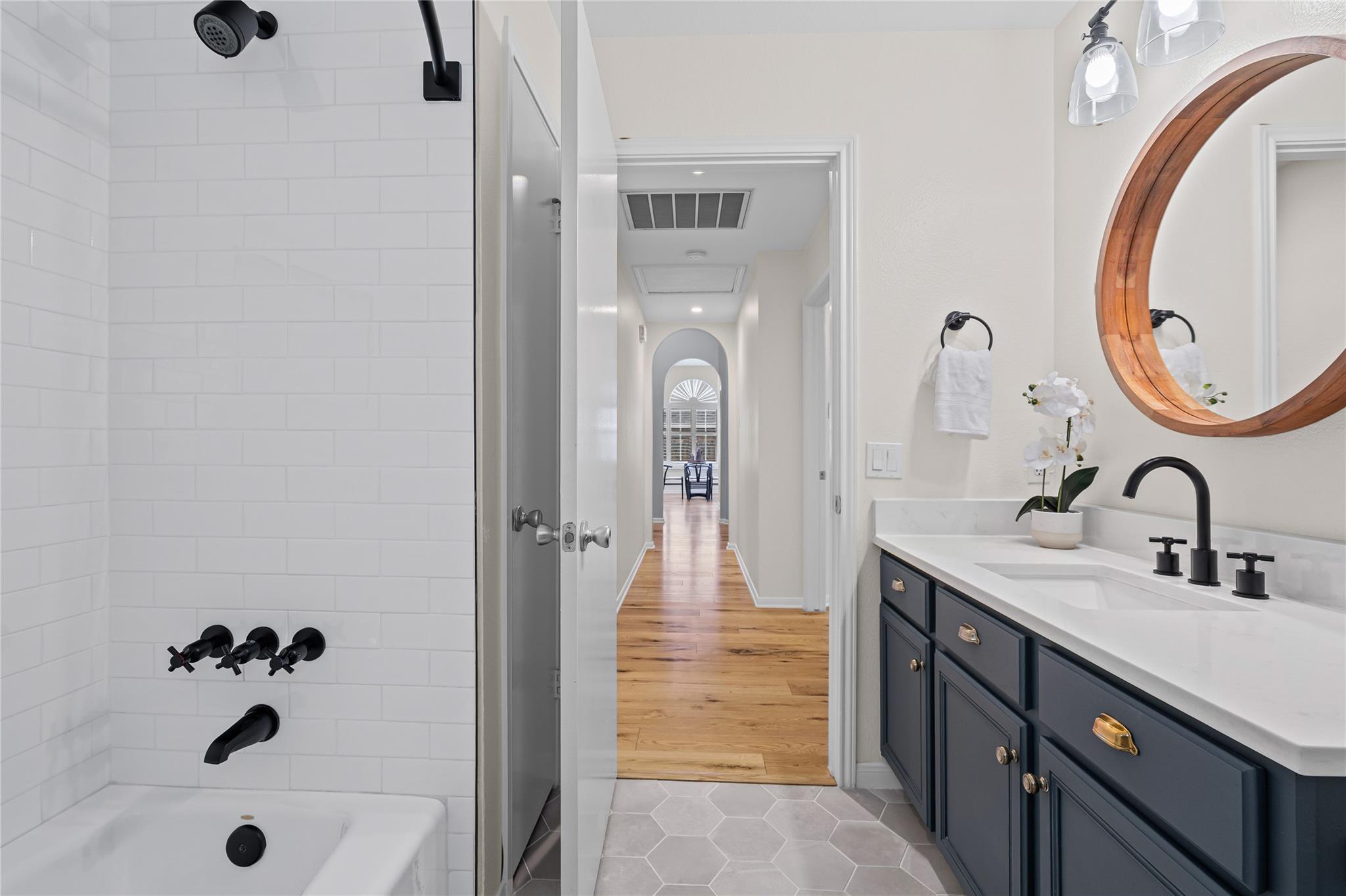 9317 Colberg Dr, Austin, TX 78749