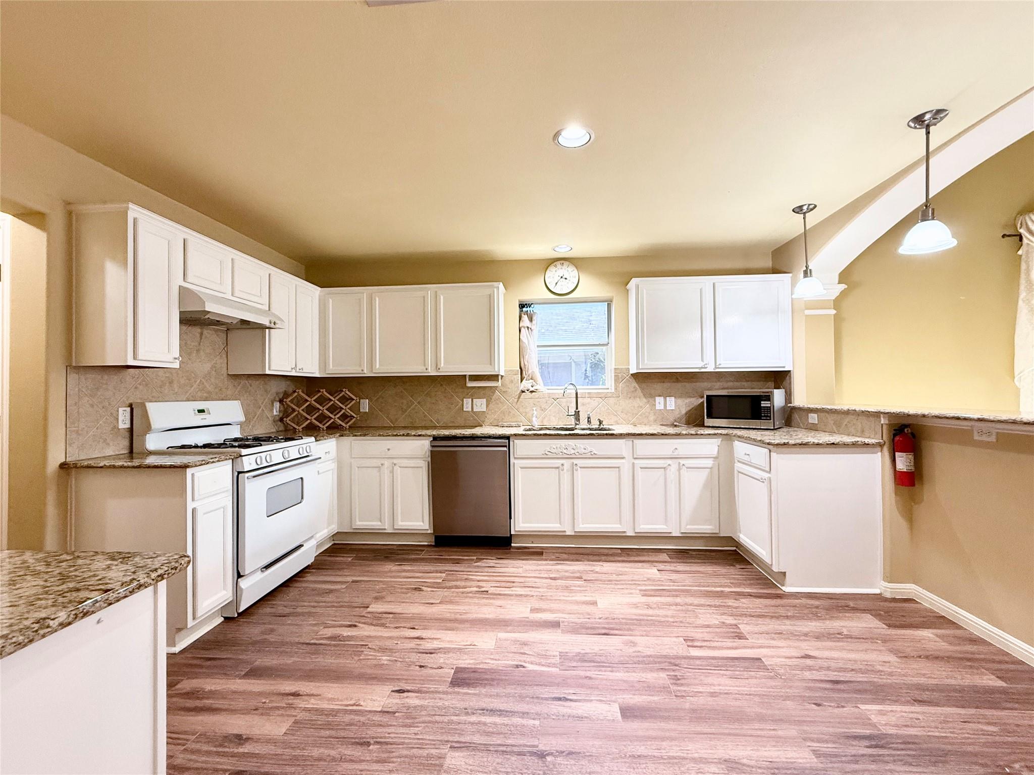 3916 Bonnie Ln, Round Rock, TX 78665