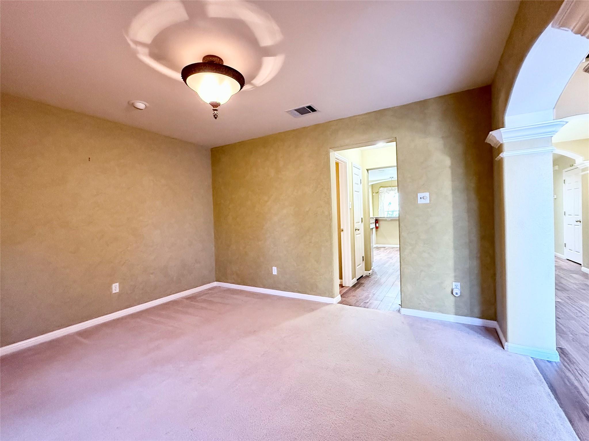 3916 Bonnie Ln, Round Rock, TX 78665