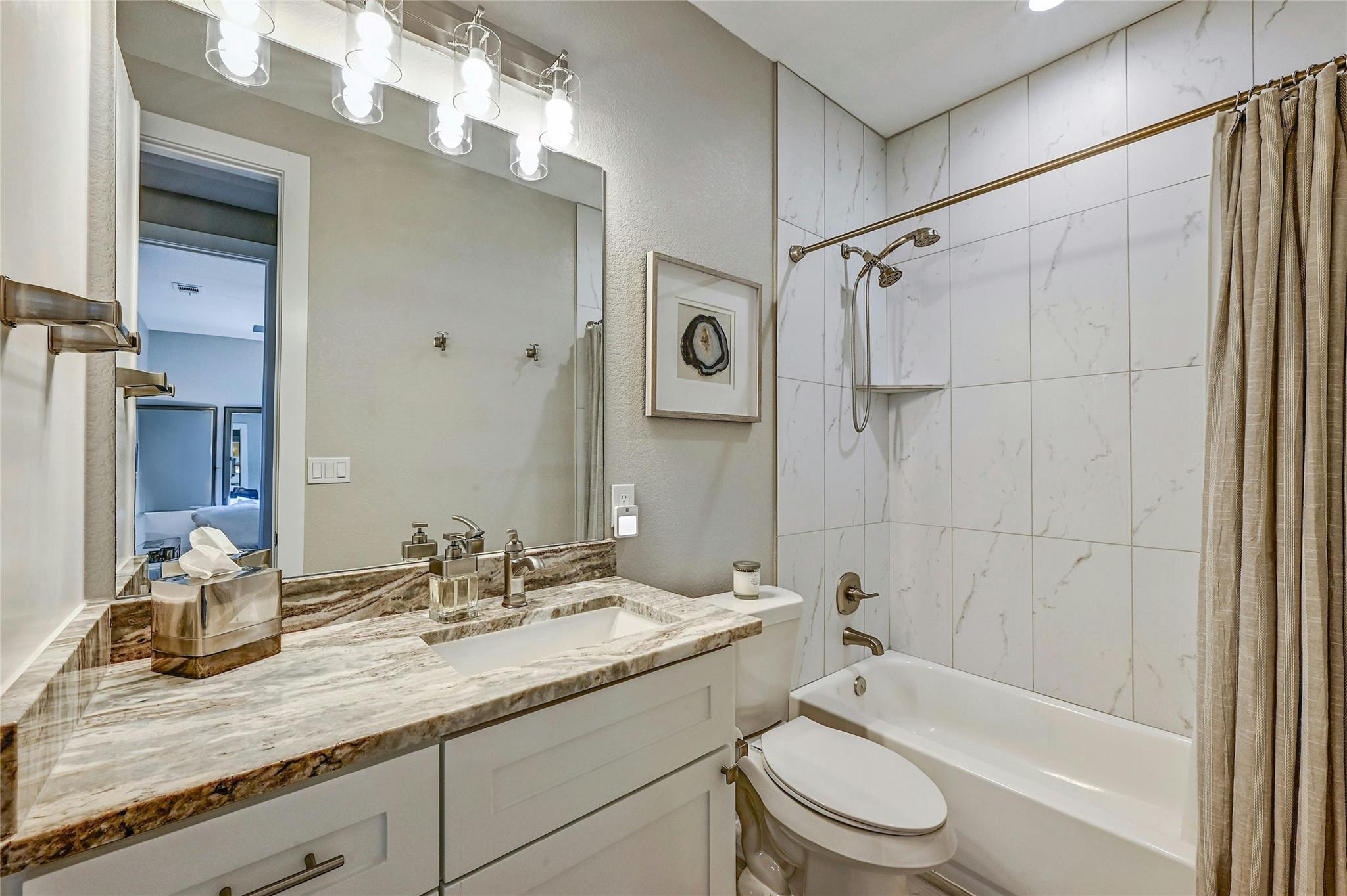 341 Sun Ray, Horseshoe Bay, TX 78657