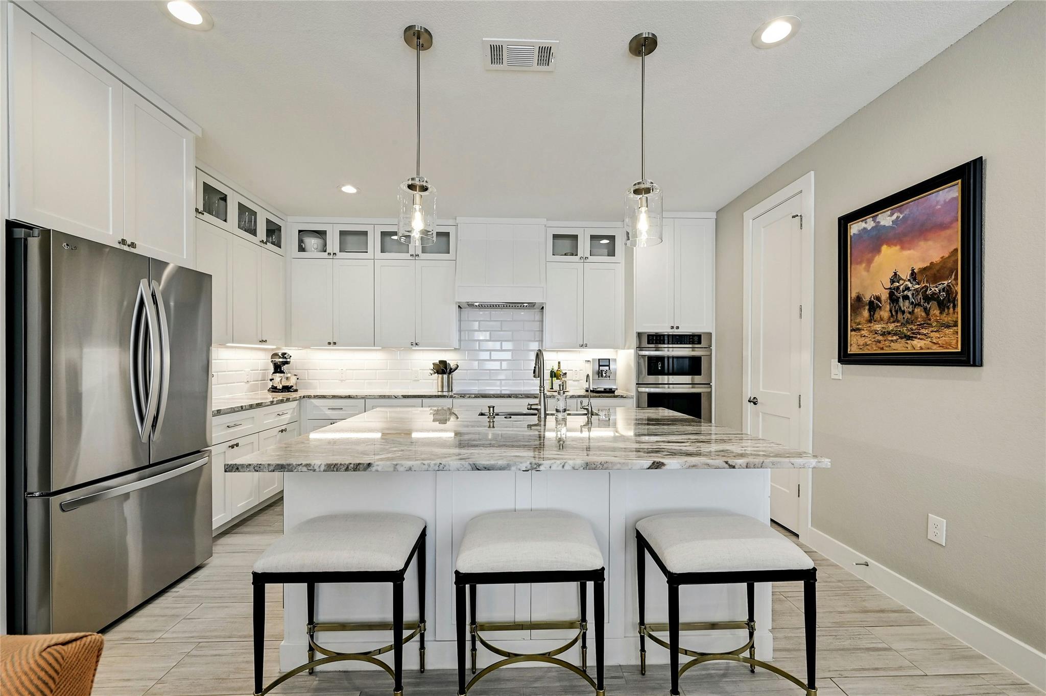 341 Sun Ray, Horseshoe Bay, TX 78657