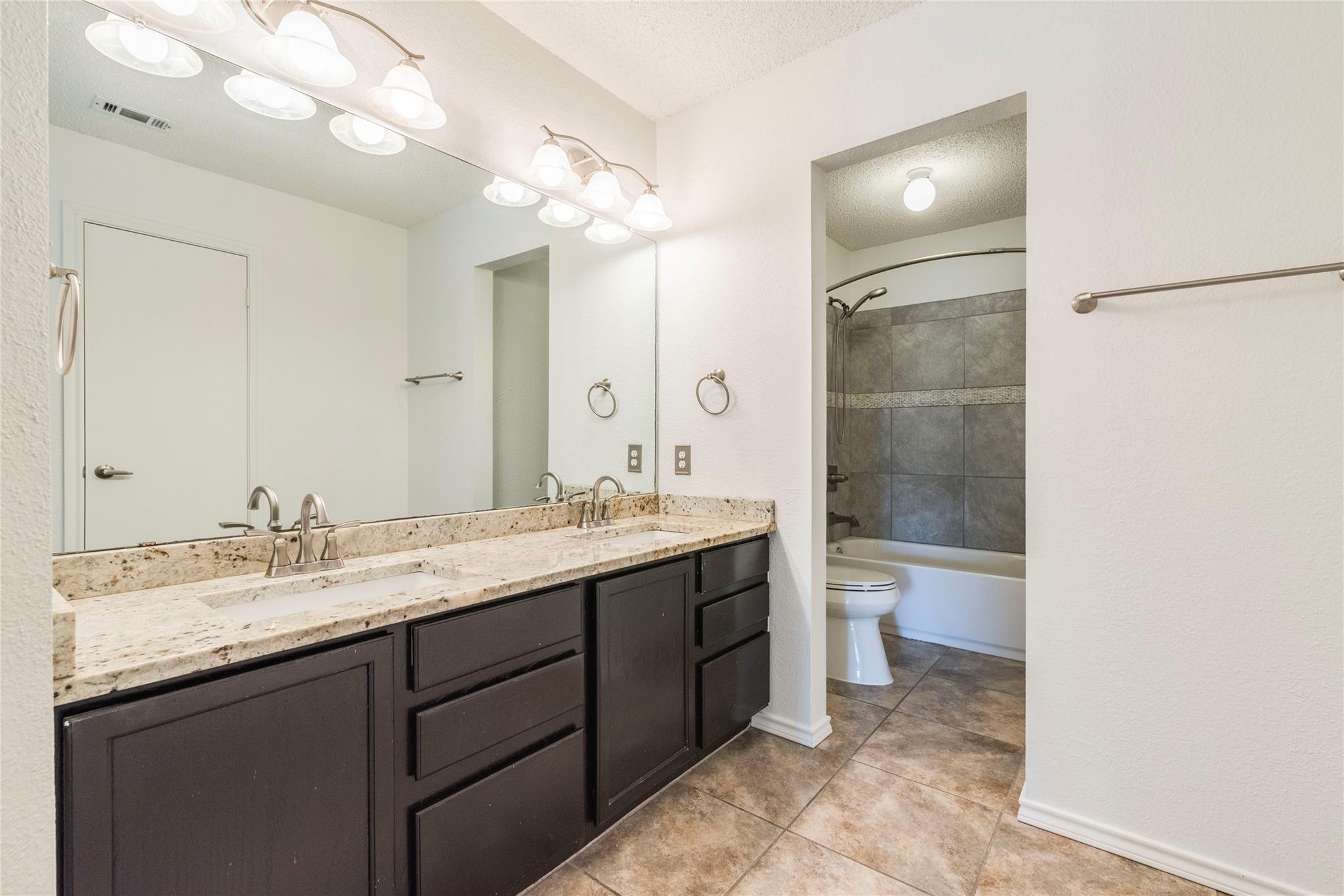 17924 Narsitin Ln, Pflugerville, TX 78660