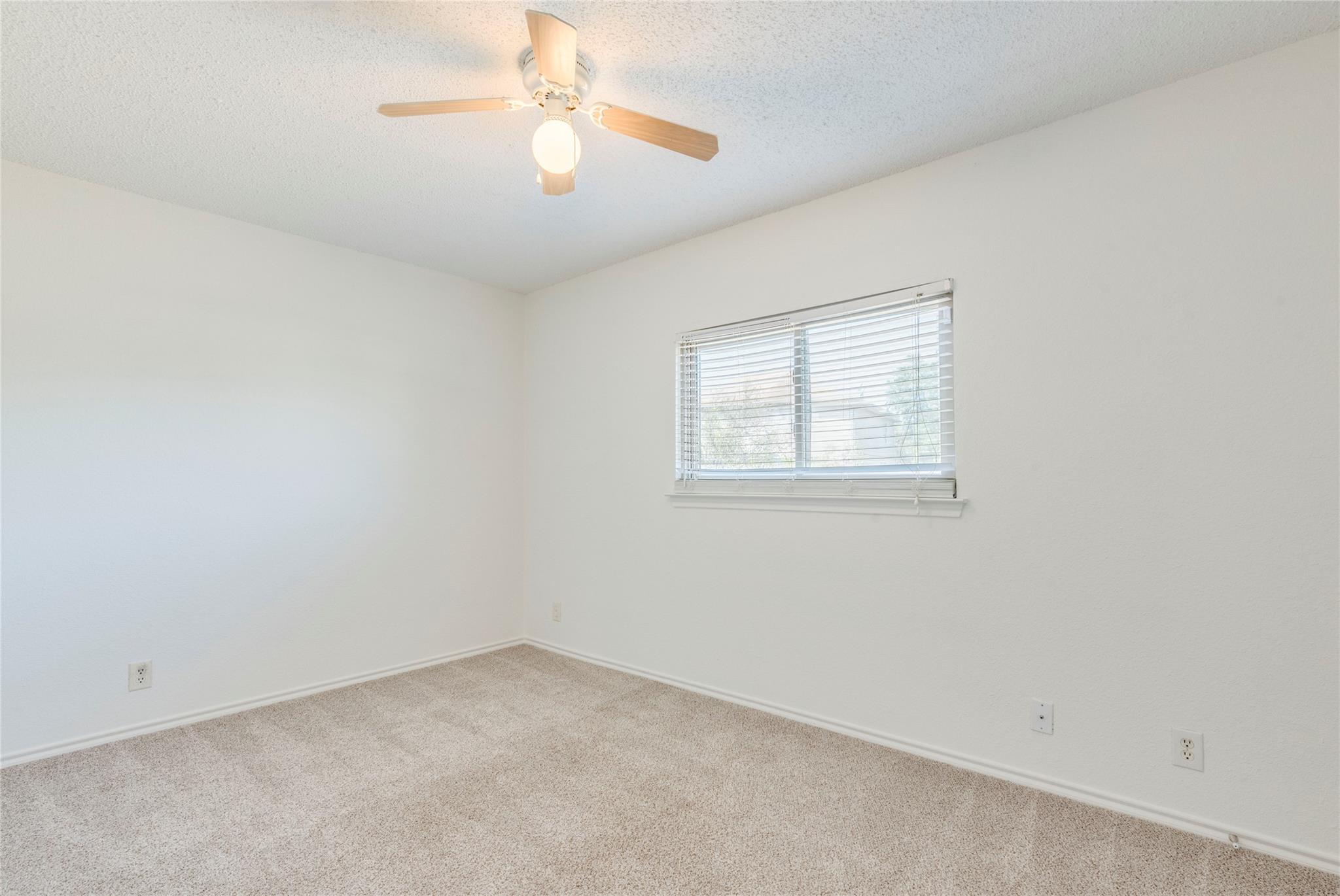 17924 Narsitin Ln, Pflugerville, TX 78660