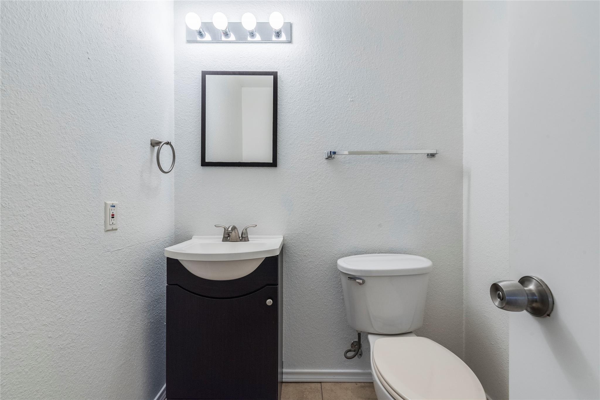 17924 Narsitin Ln, Pflugerville, TX 78660