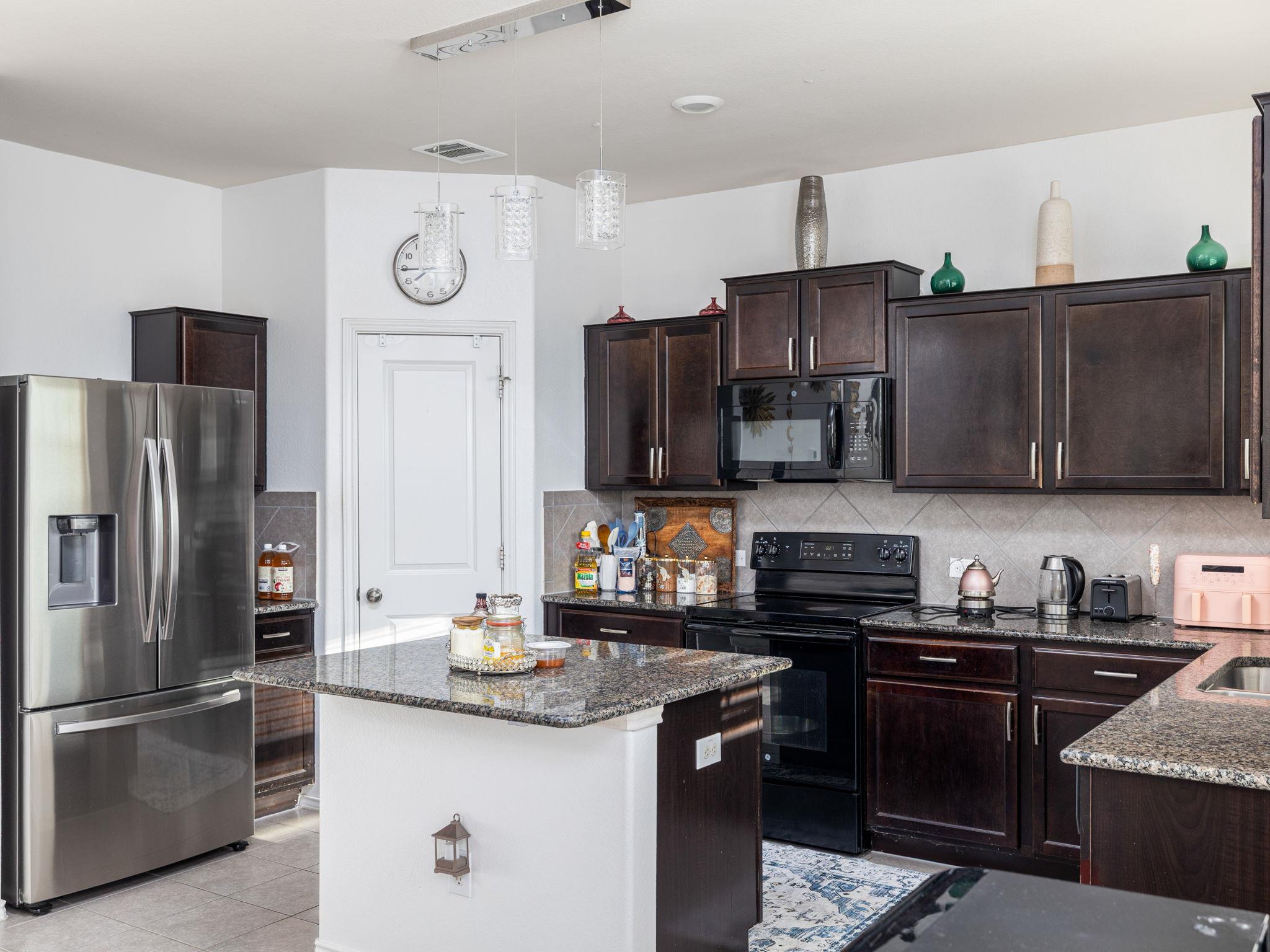 464 Druse Ln, Jarrell, TX 76537