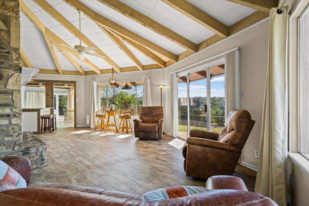 1213 County Road 130, Burnet, TX 78611