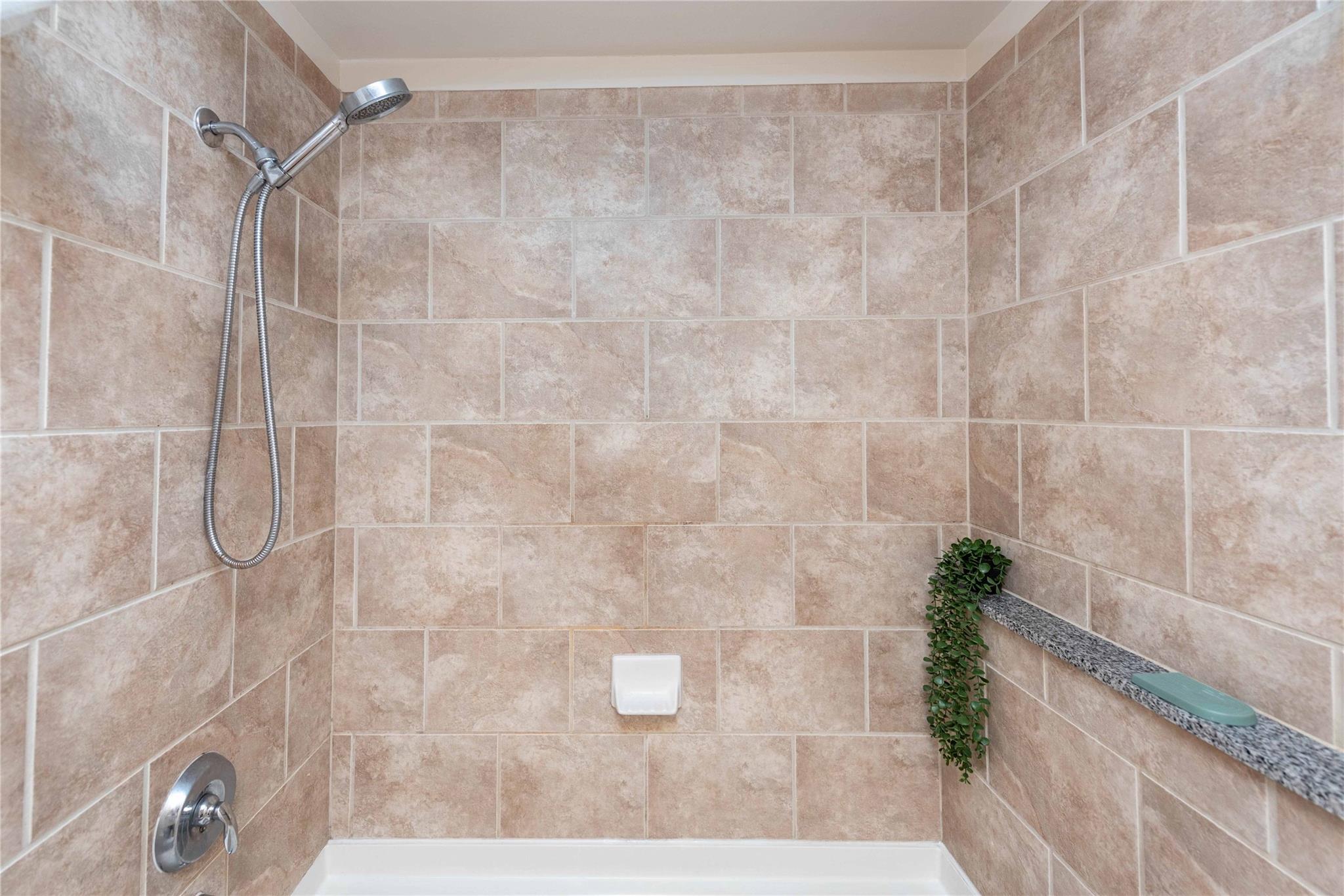 360 Nueces St # 1214, Austin, TX 78701