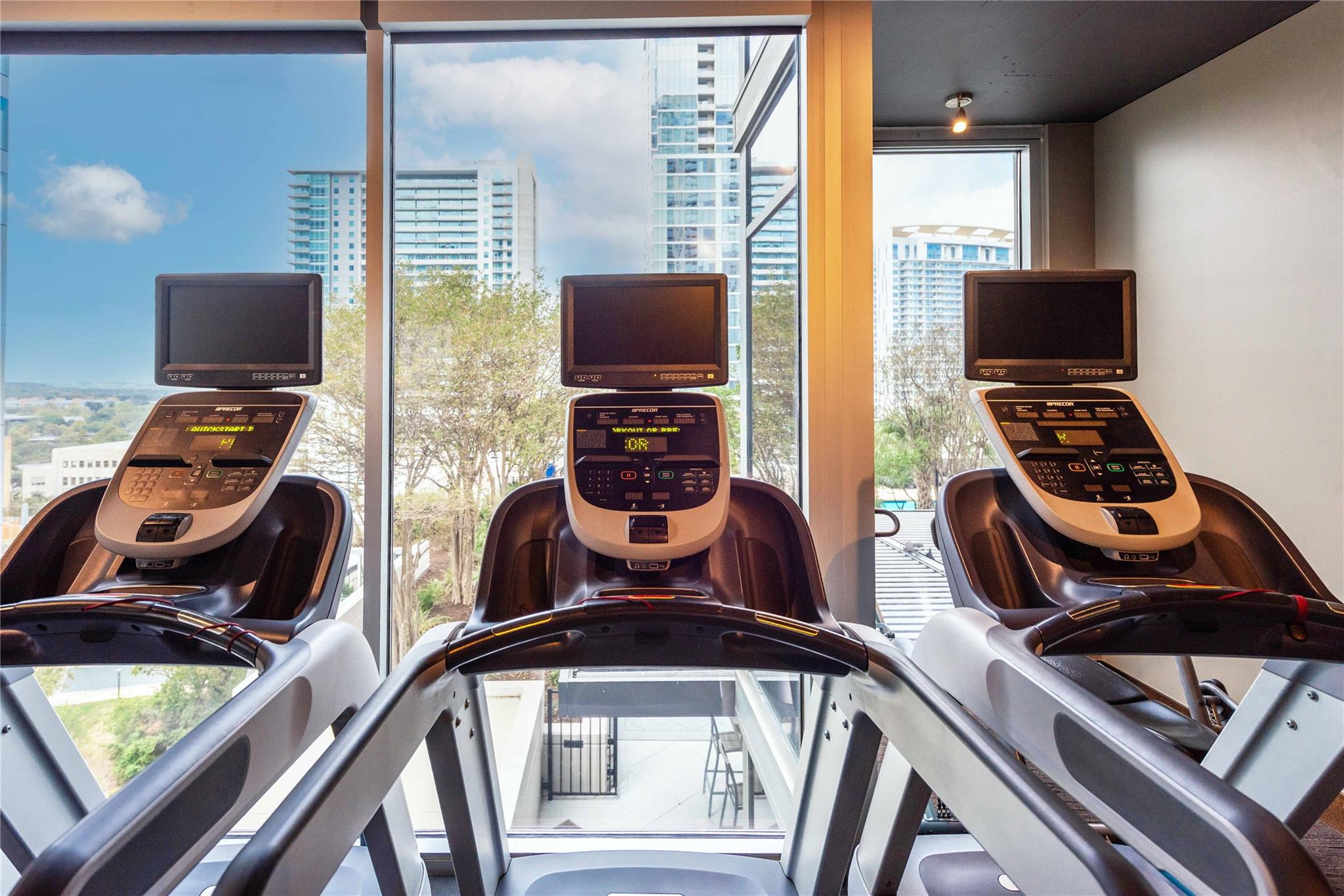 360 Nueces St # 1214, Austin, TX 78701