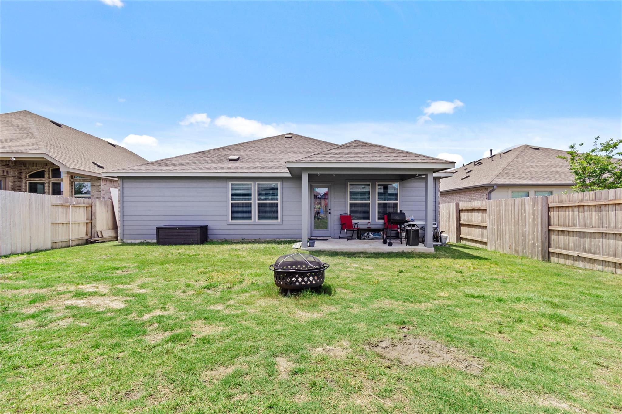 128 Smokebush Trl, Bastrop, TX 78602