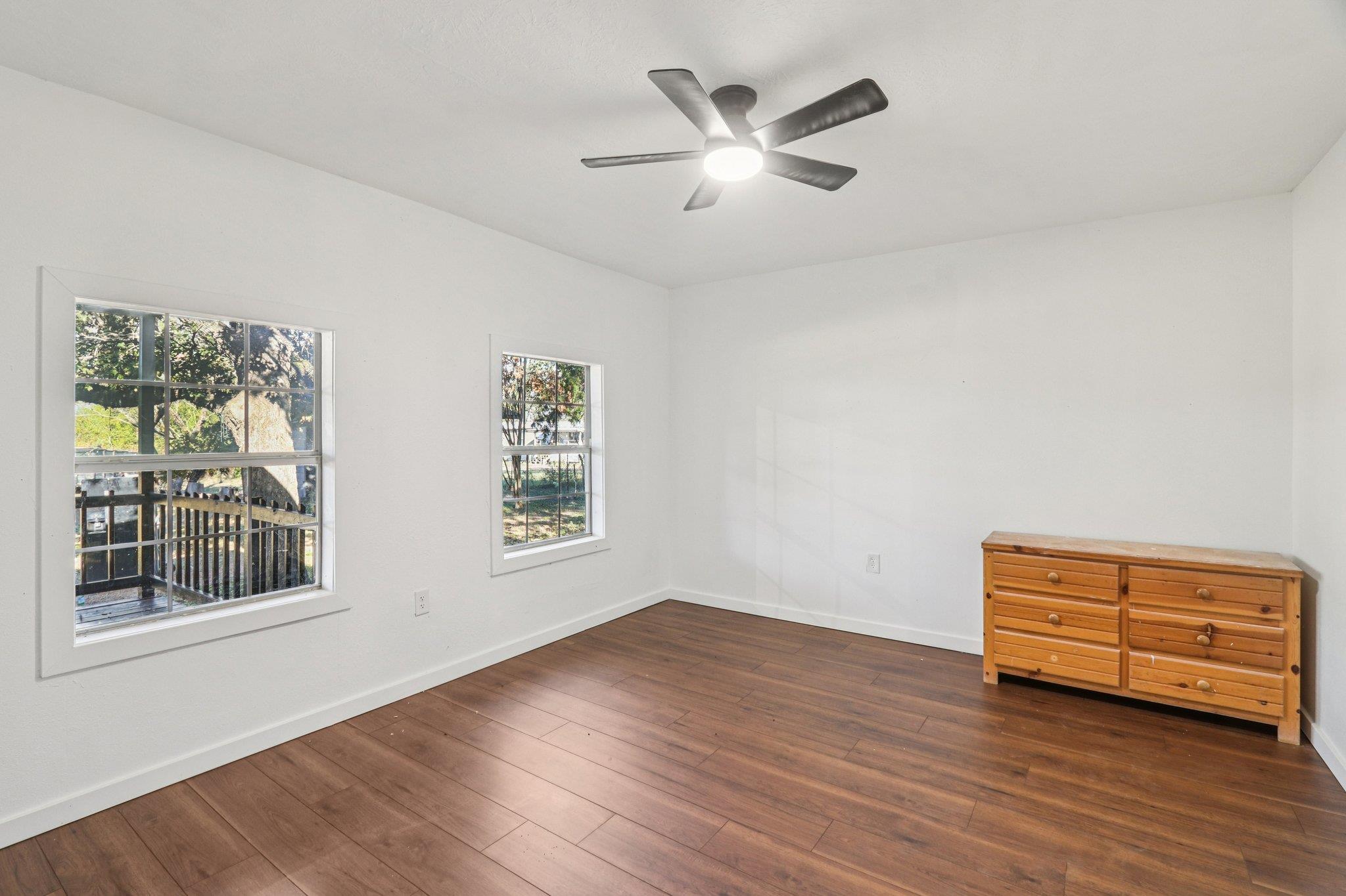 385 Alta Vista Dr, Bastrop, TX 78602