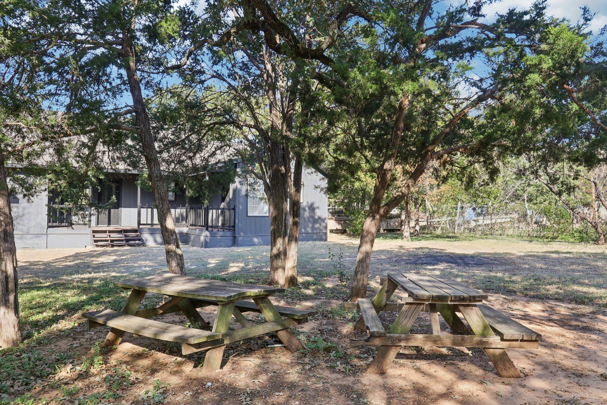 385 Alta Vista Dr, Bastrop, TX 78602