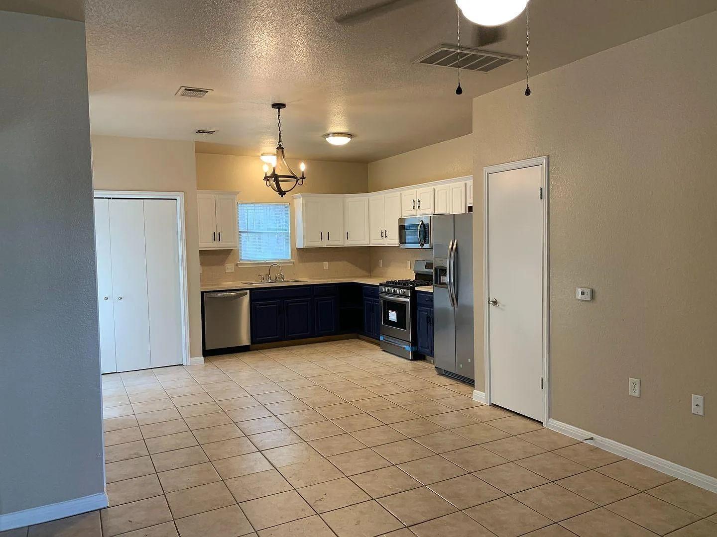 1812 Maple Ave # A, Austin, TX 78702