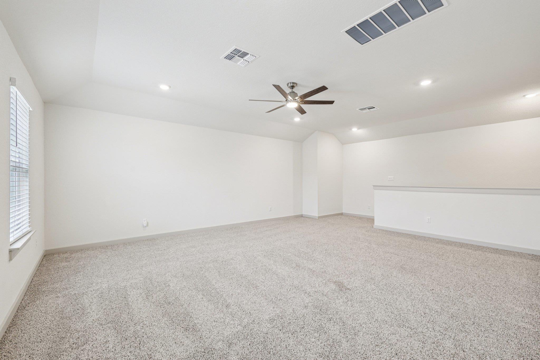 211 Big Sandy Creek Dr, Hutto, TX 78634