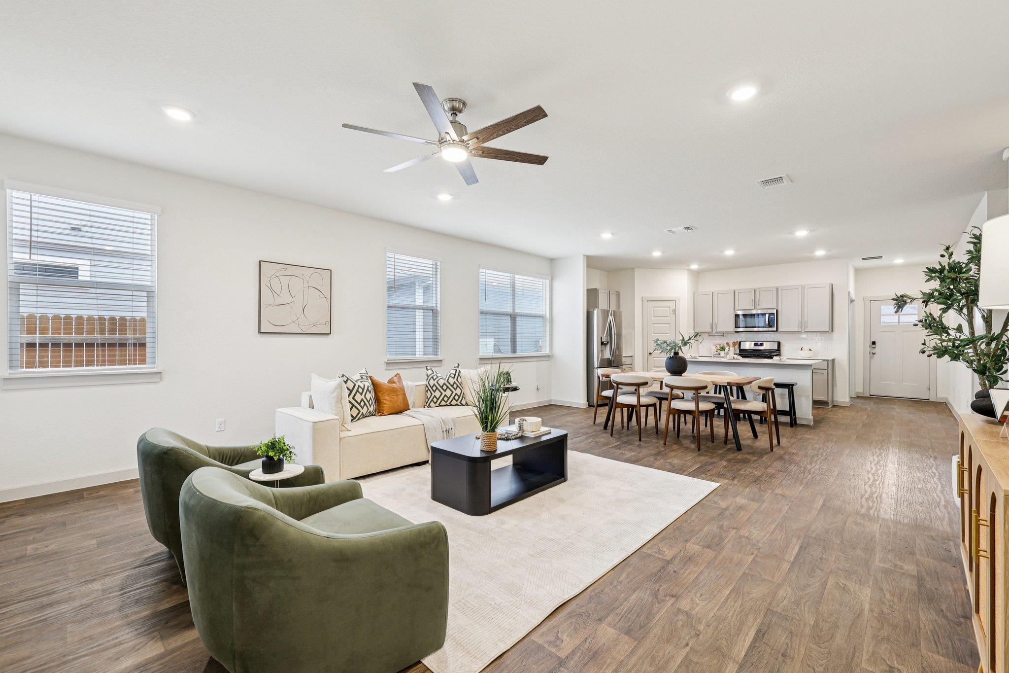 211 Big Sandy Creek Dr, Hutto, TX 78634