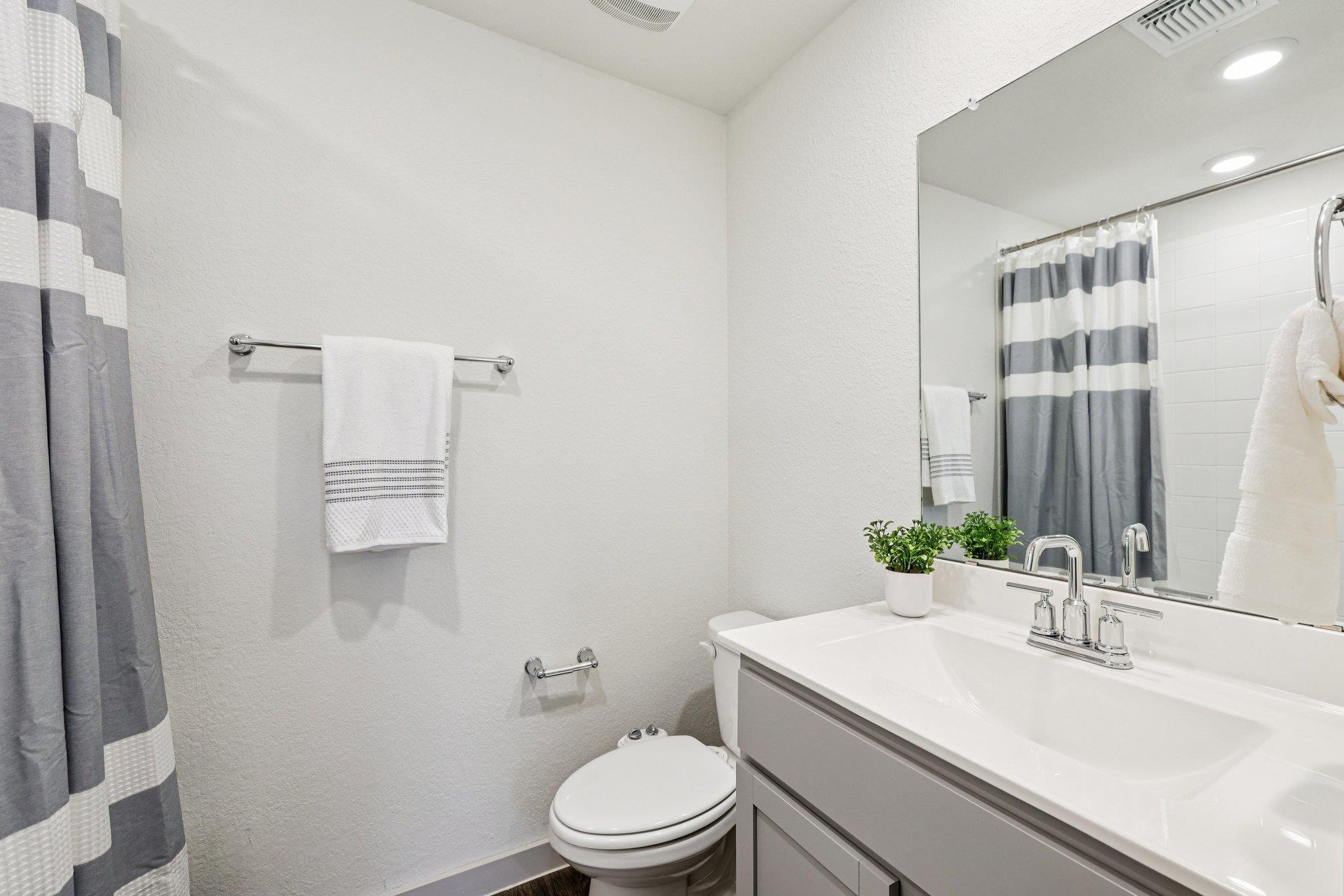 211 Big Sandy Creek Dr, Hutto, TX 78634