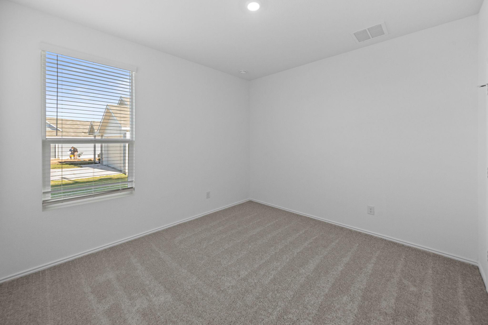 13212 Eastland Dr, Mustang Ridge, TX 78610