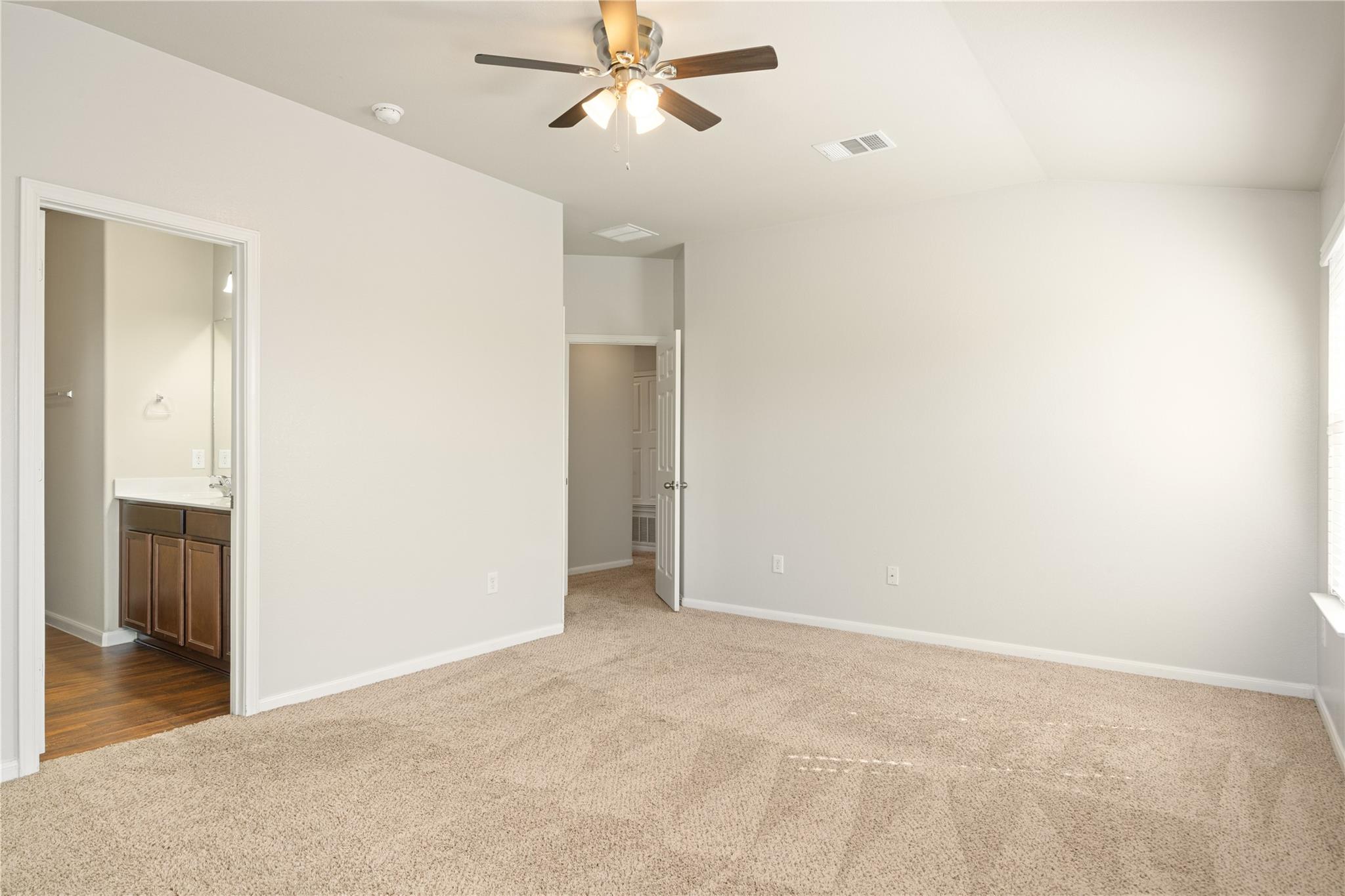 401 S Hunting Lodge Ln, Bastrop, TX 78602