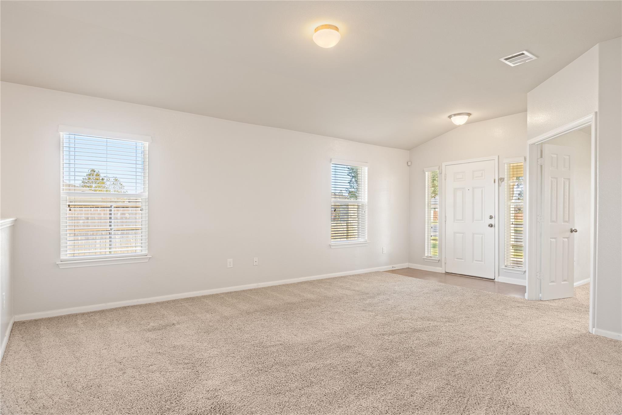 401 S Hunting Lodge Ln, Bastrop, TX 78602