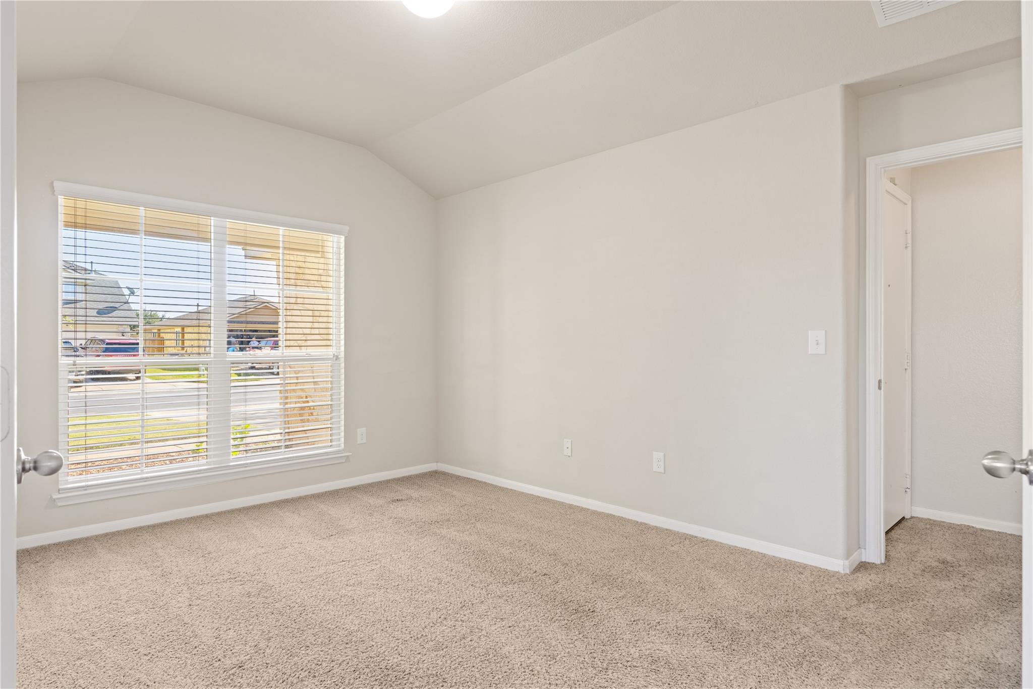 401 S Hunting Lodge Ln, Bastrop, TX 78602