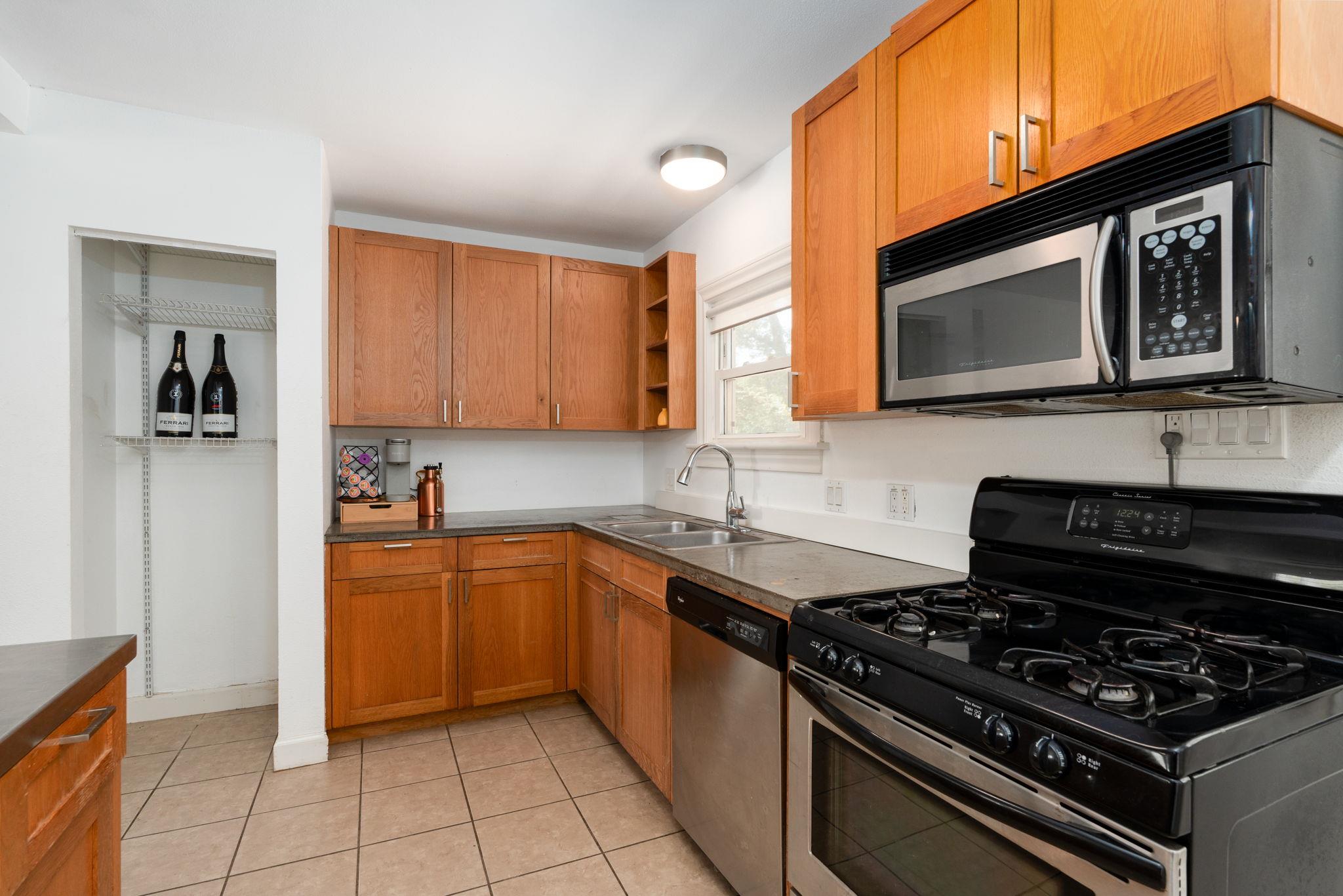 746 Springdale Rd, Austin, TX 78702