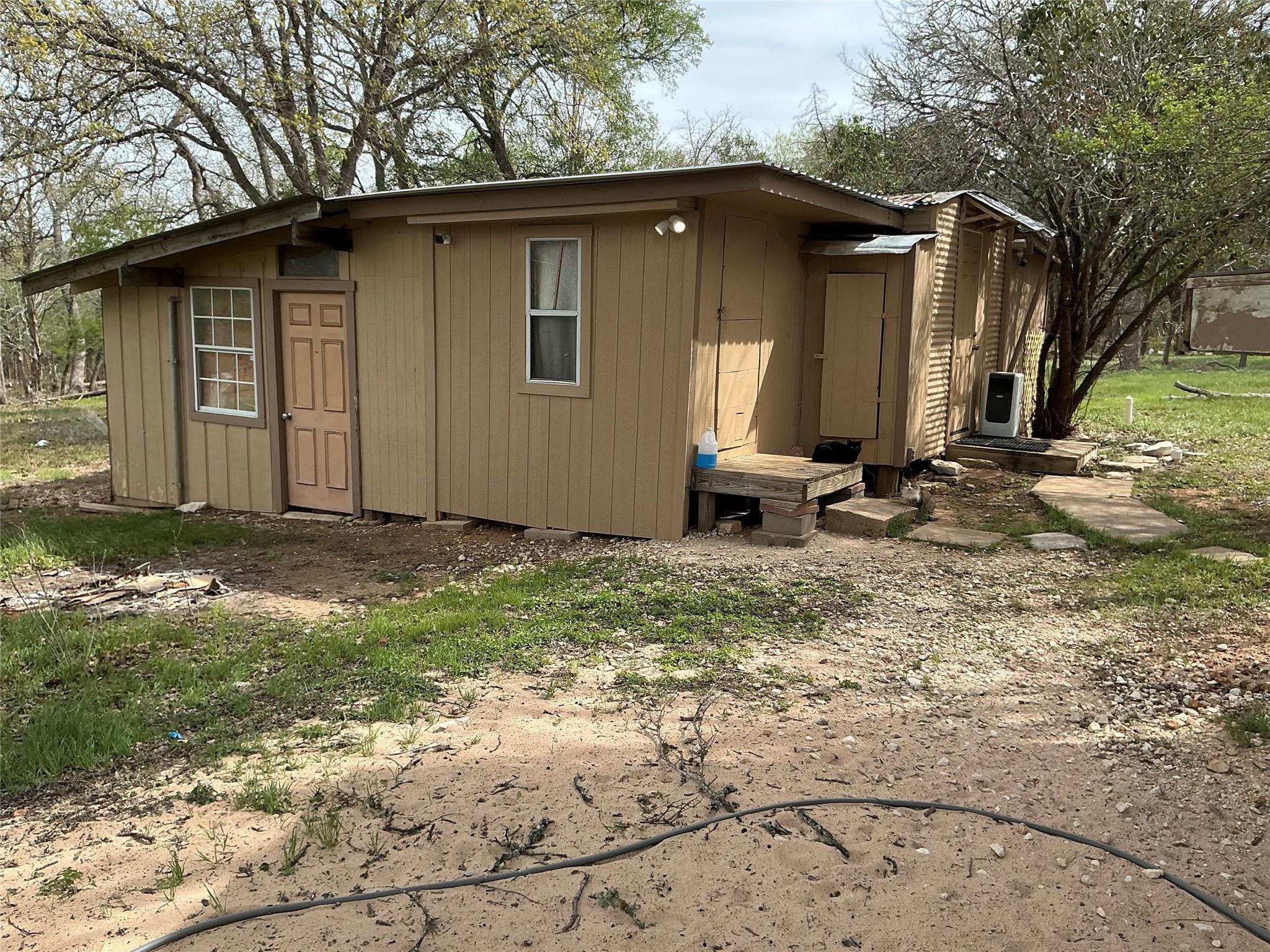 125 Turkey Run, Cedar Creek, TX 78612