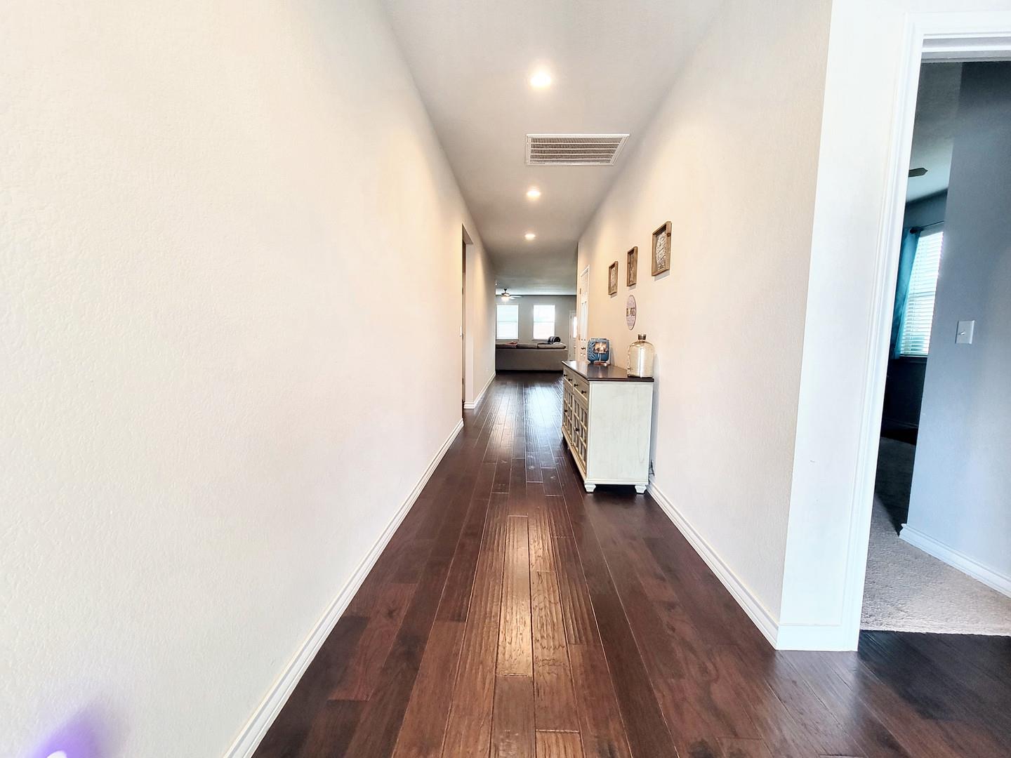 3720 Soft Shore Ln, Pflugerville, TX 78660