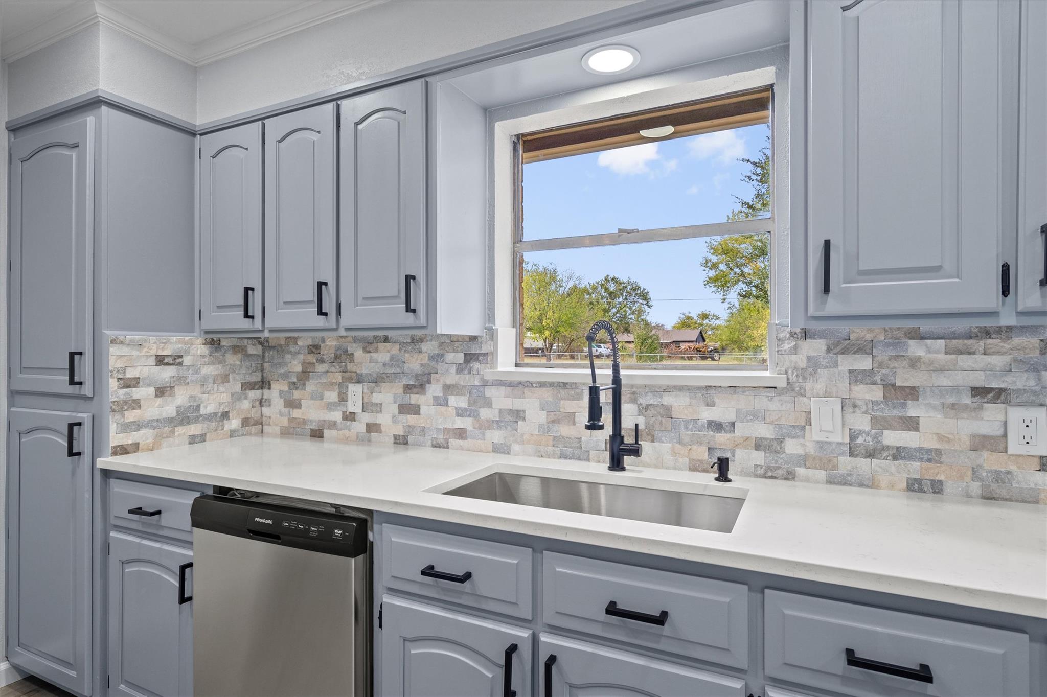 105 Melissa St St, Bruceville-Eddy, TX 76524