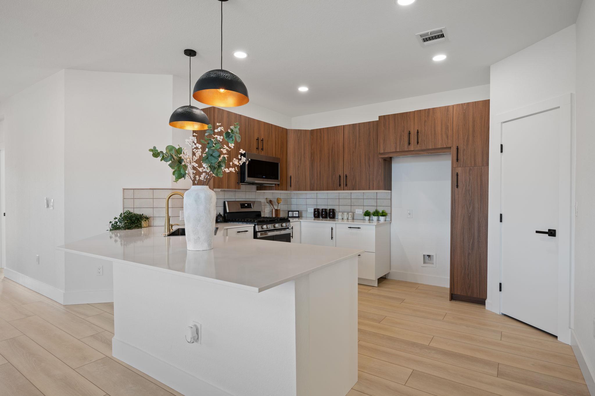 13721 McArthur Dr, Manor, TX 78653