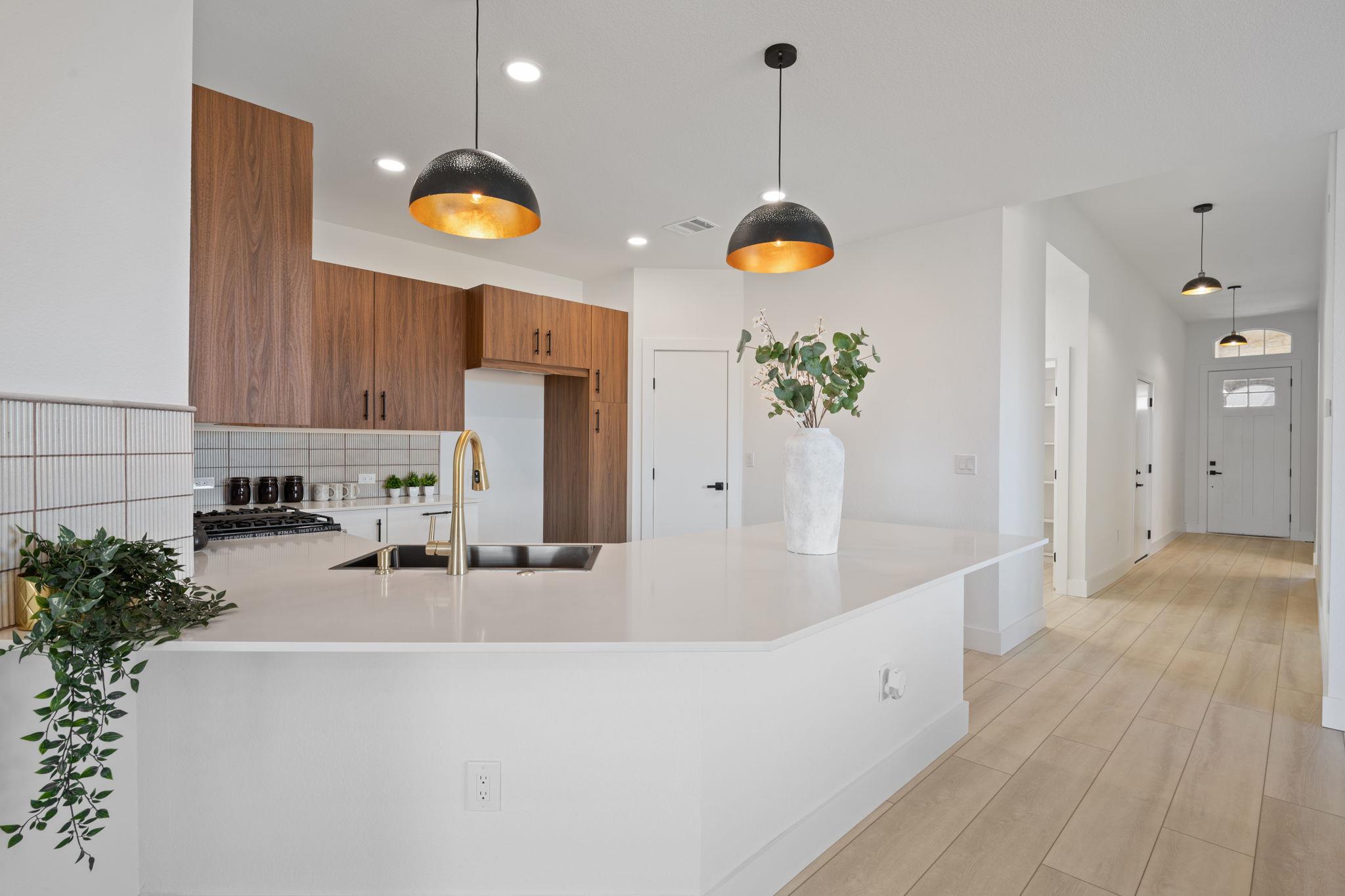 13721 McArthur Dr, Manor, TX 78653